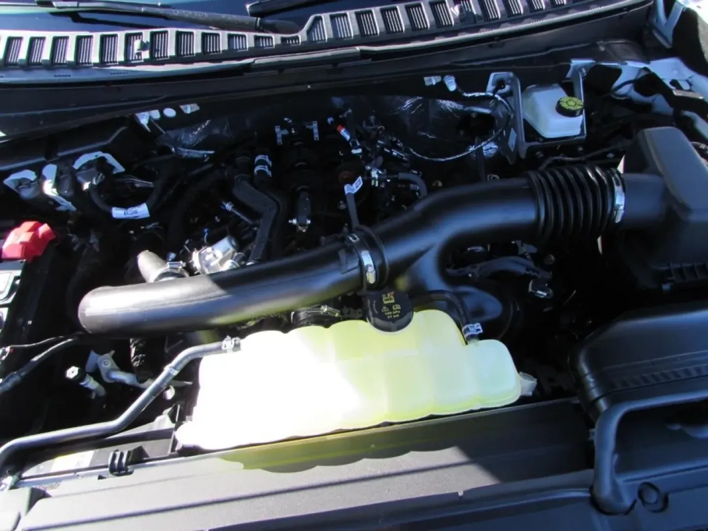 2026 /Black Onyx Ford Expedition Platinum (1FMJU1MG0TE) with an 3.5L V6 engine, Automatic transmission, located at 12836 Highway 21, De Soto, MO, 63020, (636) 337-7777, 38.151867, -90.575615 - **Adventure Awaits: Discover the 2026 Ford Expedition Platinum at Pettus Ford De Soto!**<br /> <br /> Are you ready to elevate your family adventures or weekend getaways? Look no further than the stunning 2026 Ford Expedition Platinum, available now at Pettus Ford De Soto! This SUV is not just a veh - Photo#8