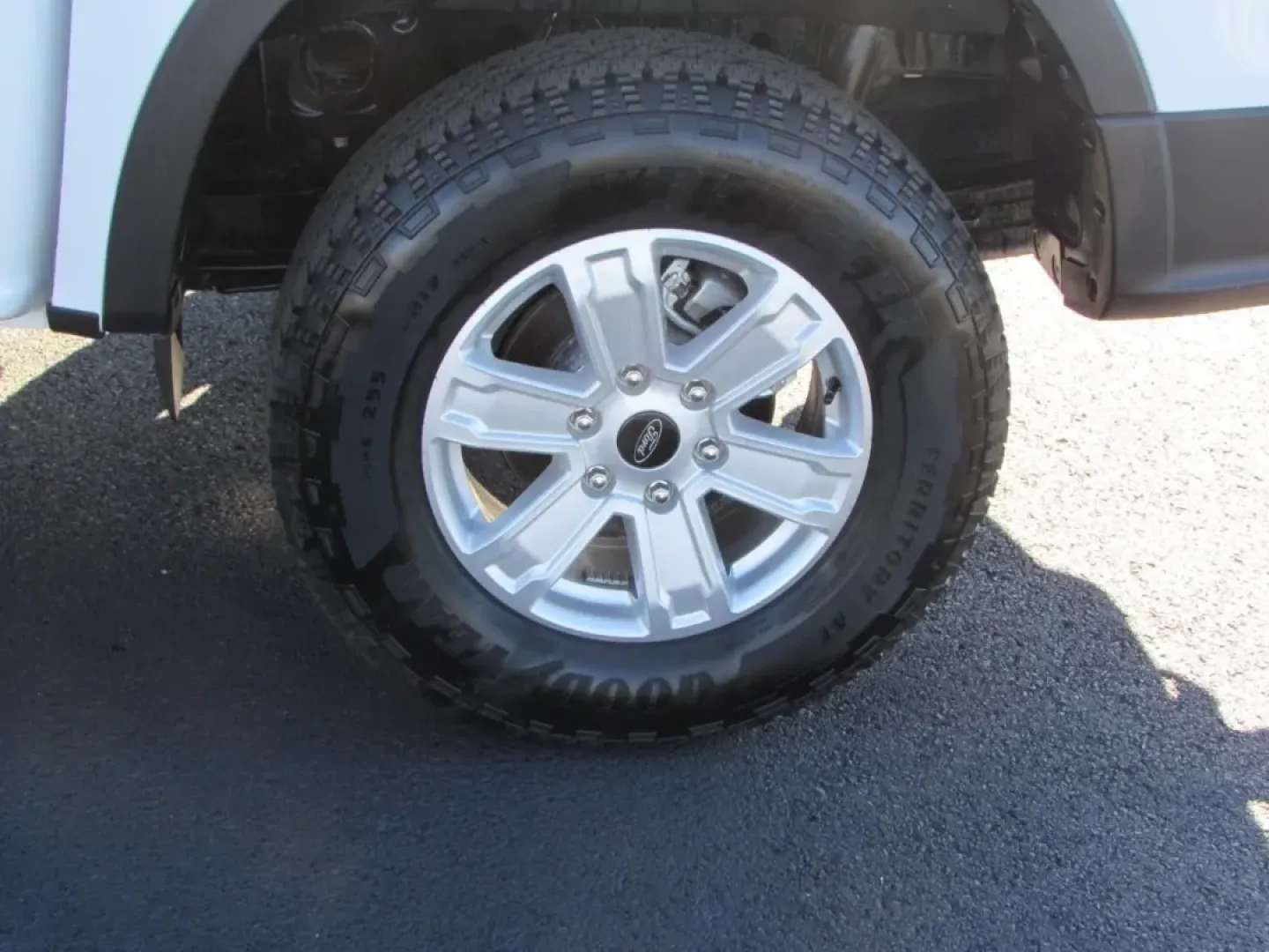 2025 /Ebony Ford Ranger XL (1FTER4PH1SL) with an 2.3L EcoBoost engine, Automatic transmission, located at 12836 Highway 21, De Soto, MO, 63020, (636) 337-7777, 38.151867, -90.575615 - **2025 Ford Ranger XL: Your Ultimate Adventure Companion!**<br /> <br /> Are you ready to elevate your lifestyle and tackle your next adventure? The 2025 Ford Ranger XL is designed for those who value both performance and versatility, making it perfect for weekend getaways, outdoor excursions, or ev - Photo#9