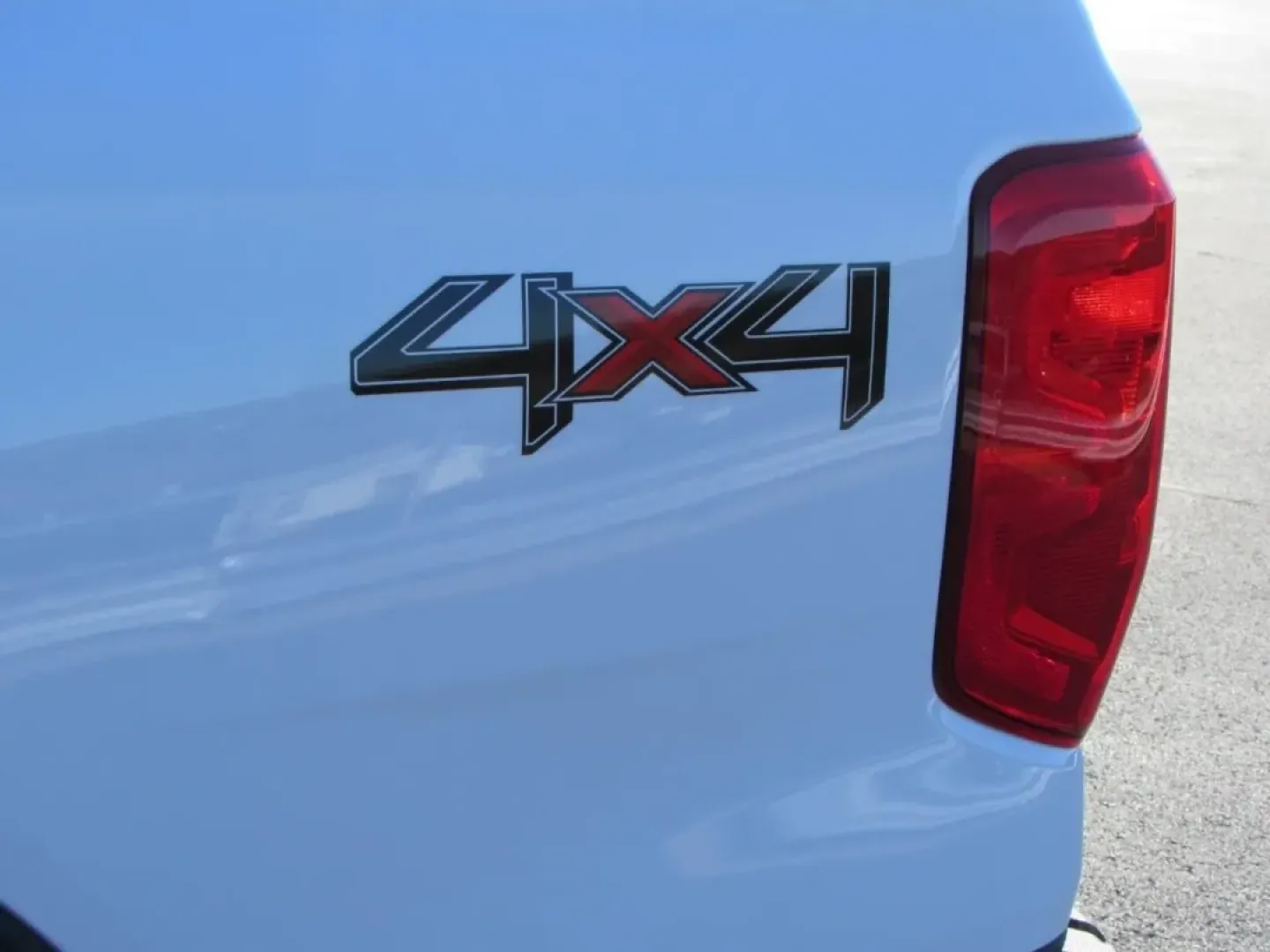 2025 /Ebony Ford Ranger XL (1FTER4PH1SL) with an 2.3L EcoBoost engine, Automatic transmission, located at 12836 Highway 21, De Soto, MO, 63020, (636) 337-7777, 38.151867, -90.575615 - **2025 Ford Ranger XL: Your Ultimate Adventure Companion!**<br /> <br /> Are you ready to elevate your lifestyle and tackle your next adventure? The 2025 Ford Ranger XL is designed for those who value both performance and versatility, making it perfect for weekend getaways, outdoor excursions, or ev - Photo#10