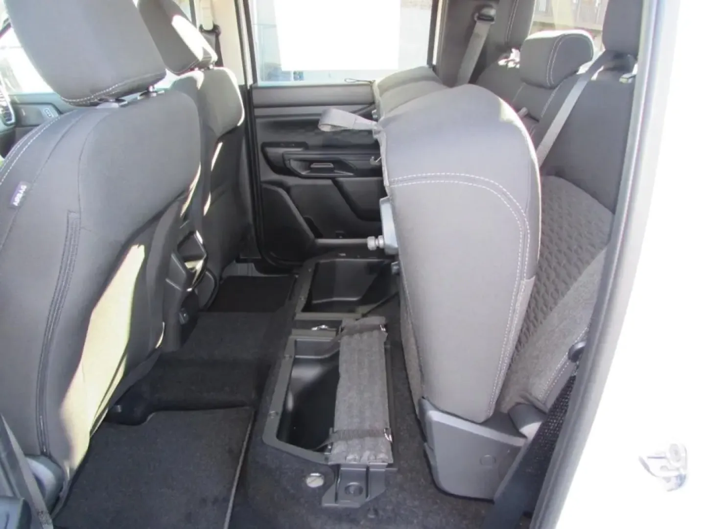 2025 /Ebony Ford Ranger XL (1FTER4PH1SL) with an 2.3L EcoBoost engine, Automatic transmission, located at 12836 Highway 21, De Soto, MO, 63020, (636) 337-7777, 38.151867, -90.575615 - **2025 Ford Ranger XL: Your Ultimate Adventure Companion!**<br /> <br /> Are you ready to elevate your lifestyle and tackle your next adventure? The 2025 Ford Ranger XL is designed for those who value both performance and versatility, making it perfect for weekend getaways, outdoor excursions, or ev - Photo#28