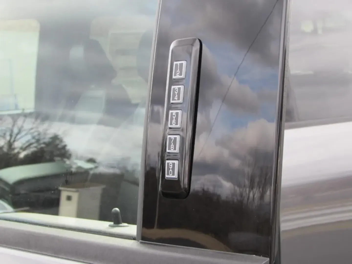 2026 /Black Ford F-150 Raptor (1FTFW1RG9TF) with an 3.5L V6 EcoBoost High Output engine, Automatic transmission, located at 12836 Highway 21, De Soto, MO, 63020, (636) 337-7777, 38.151867, -90.575615 - ### Unleash Adventure with the 2026 Ford F-150 Raptor at Pettus Ford De Soto!<br /> <br /> Are you ready to elevate your outdoor adventures and weekend getaways? The 2026 Ford F-150 Raptor, available now at Pettus Ford De Soto, is the ultimate truck for those who crave excitement and versatility. Wi - Photo#10