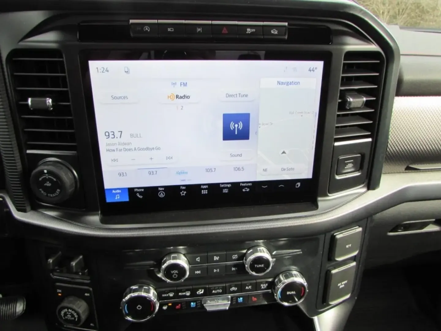 2026 /Black Ford F-150 Raptor (1FTFW1RG9TF) with an 3.5L V6 EcoBoost High Output engine, Automatic transmission, located at 12836 Highway 21, De Soto, MO, 63020, (636) 337-7777, 38.151867, -90.575615 - ### Unleash Adventure with the 2026 Ford F-150 Raptor at Pettus Ford De Soto!<br /> <br /> Are you ready to elevate your outdoor adventures and weekend getaways? The 2026 Ford F-150 Raptor, available now at Pettus Ford De Soto, is the ultimate truck for those who crave excitement and versatility. Wi - Photo#25