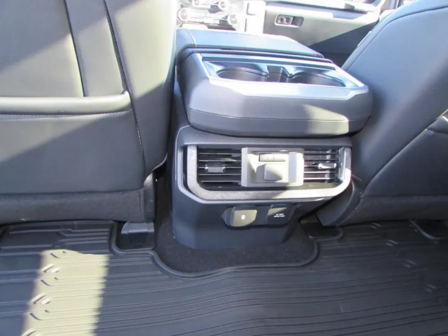 2026 /Black Ford F-150 Raptor (1FTFW1RJ4TF) with an 5.2L engine, Automatic transmission, located at 12836 Highway 21, De Soto, MO, 63020, (636) 337-7777, 38.151867, -90.575615 - **Conquer Every Adventure with the 2026 Ford F-150 Raptor at Pettus Ford De Soto!**<br /> <br /> Are you ready to elevate your driving experience? The 2026 Ford F-150 Raptor is more than just a truck; it's a lifestyle choice designed for those who crave adventure, whether you're tackling tough terra - Photo#33