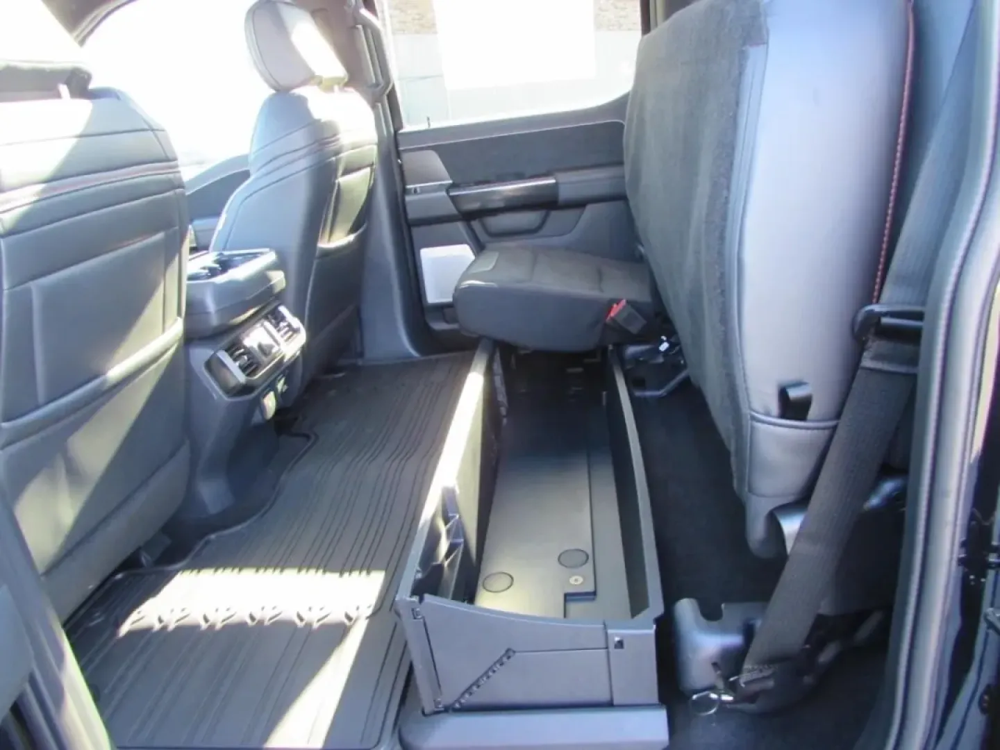 2026 /Black Ford F-150 Raptor (1FTFW1RJ4TF) with an 5.2L engine, Automatic transmission, located at 12836 Highway 21, De Soto, MO, 63020, (636) 337-7777, 38.151867, -90.575615 - **Conquer Every Adventure with the 2026 Ford F-150 Raptor at Pettus Ford De Soto!**<br /> <br /> Are you ready to elevate your driving experience? The 2026 Ford F-150 Raptor is more than just a truck; it's a lifestyle choice designed for those who crave adventure, whether you're tackling tough terra - Photo#34