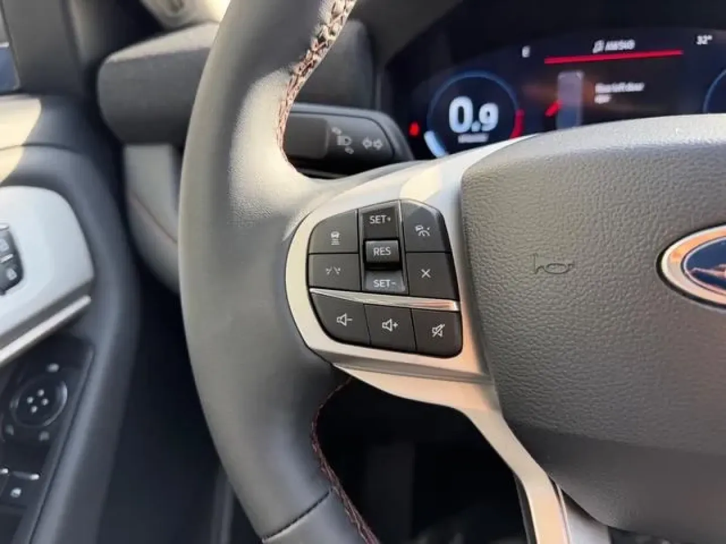 2026 /Dark Space Gray Cloth Ford Explorer Active (1FMUK8DH8TG) with an 2.3L EcoBoost I-4 engine, Automatic transmission, located at 141 Commercial Dr, Fredericktown, MO, 63645, (573) 783-6432, 37.570087, -90.320648 - ### Adventure Awaits with the 2026 Ford Explorer at Pettus Ford Fredericktown!<br /> <br /> Are you ready to elevate your family adventures or tackle your daily commute with style and confidence? The 2026 Ford Explorer, available exclusively at Pettus Ford Fredericktown, is the perfect SUV to meet a - Photo#13