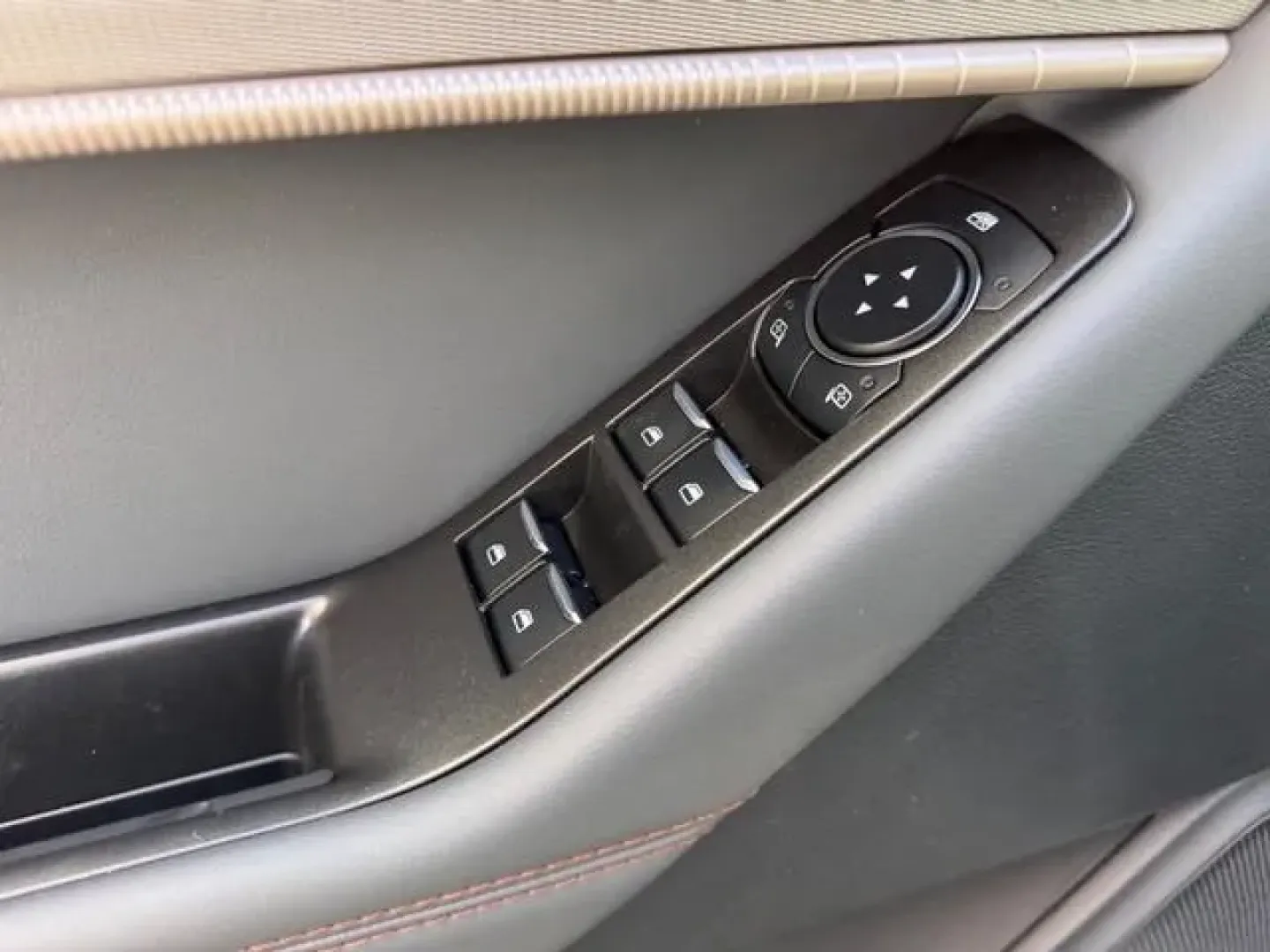 2026 /Dark Space Gray Cloth Ford Explorer Active (1FMUK8DH8TG) with an 2.3L EcoBoost I-4 engine, Automatic transmission, located at 141 Commercial Dr, Fredericktown, MO, 63645, (573) 783-6432, 37.570087, -90.320648 - ### Adventure Awaits with the 2026 Ford Explorer at Pettus Ford Fredericktown!<br /> <br /> Are you ready to elevate your family adventures or tackle your daily commute with style and confidence? The 2026 Ford Explorer, available exclusively at Pettus Ford Fredericktown, is the perfect SUV to meet a - Photo#18