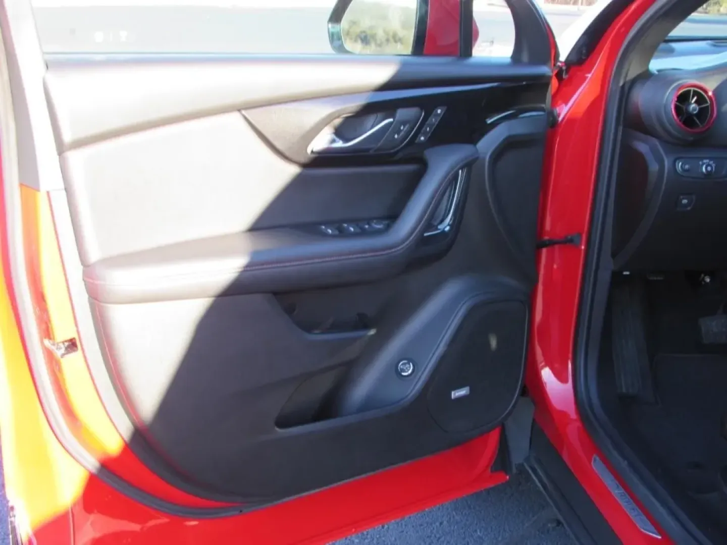 2022 /Jet Black Chevrolet Blazer RS (3GNKBKRS2NS) with an 3.6L V6 DOHC 24V engine, Automatic transmission, located at 12830 Highway 21, De Soto, MO, 63020, (636) 337-7777, 38.153099, -90.573624 - Discover your next adventure with the perfect blend of style and performance in this stunning 2022 Chevrolet Blazer RS, now available at Pettus CDJR DeSoto. Whether you're commuting to work, shuttling the family to weekend soccer games, or exploring the scenic routes around De Soto, MO, this SUV is - Photo#10