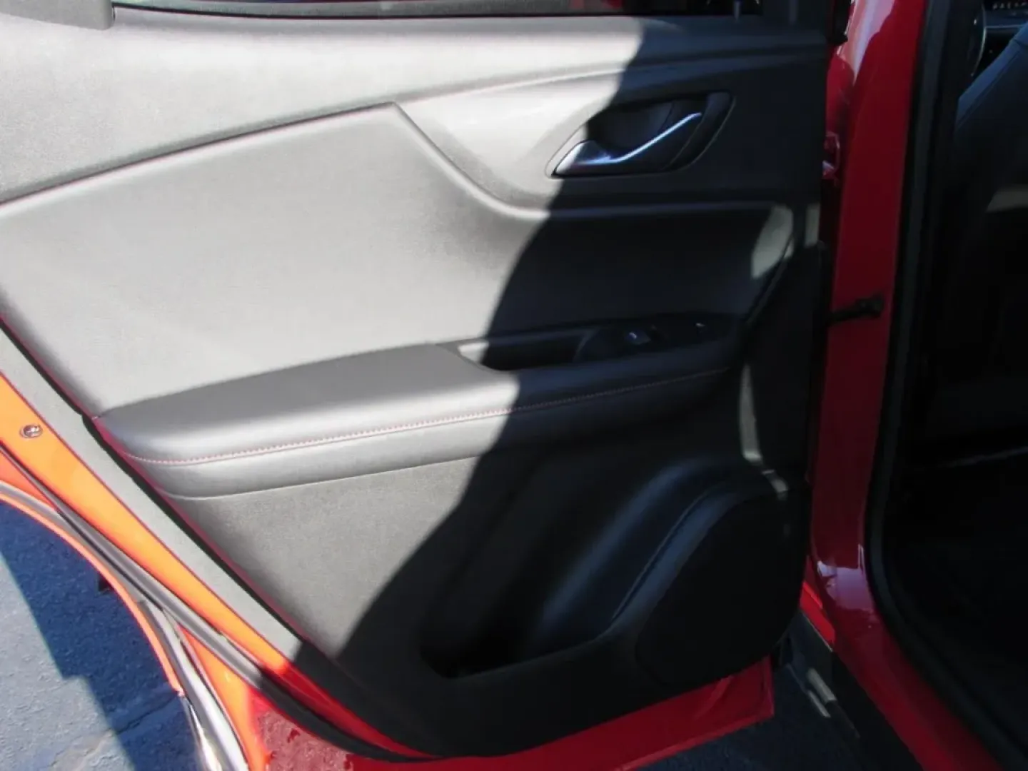 2022 /Jet Black Chevrolet Blazer RS (3GNKBKRS2NS) with an 3.6L V6 DOHC 24V engine, Automatic transmission, located at 12830 Highway 21, De Soto, MO, 63020, (636) 337-7777, 38.153099, -90.573624 - Discover your next adventure with the perfect blend of style and performance in this stunning 2022 Chevrolet Blazer RS, now available at Pettus CDJR DeSoto. Whether you're commuting to work, shuttling the family to weekend soccer games, or exploring the scenic routes around De Soto, MO, this SUV is - Photo#23