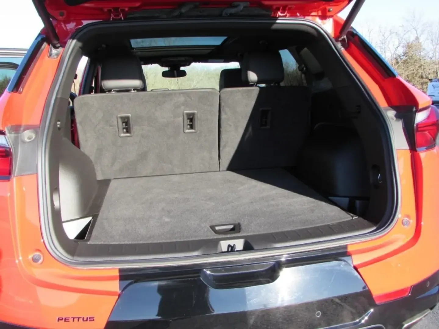 2022 /Jet Black Chevrolet Blazer RS (3GNKBKRS2NS) with an 3.6L V6 DOHC 24V engine, Automatic transmission, located at 12830 Highway 21, De Soto, MO, 63020, (636) 337-7777, 38.153099, -90.573624 - Discover your next adventure with the perfect blend of style and performance in this stunning 2022 Chevrolet Blazer RS, now available at Pettus CDJR DeSoto. Whether you're commuting to work, shuttling the family to weekend soccer games, or exploring the scenic routes around De Soto, MO, this SUV is - Photo#28