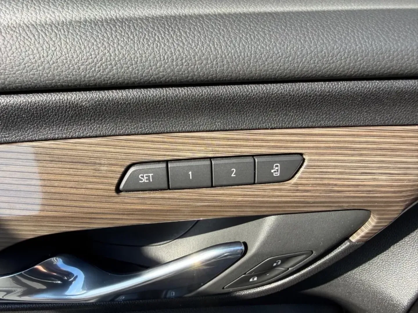 2024 /Jet Black Leather GMC Terrain Denali (3GKALXEG1RL) with an 1.5L Turbo DOHC 4-cylinder / SIDI / VVT engine, Automatic transmission, located at 970 Woodlawn Dr., Farmington, MO, 63640, (573) 431-7800, 37.825642, -90.468674 - **Discover Your Next Adventure with the 2024 GMC Terrain Denali!**<br /> <br /> If you're looking for a vehicle that perfectly balances style, comfort, and versatility, the 2024 GMC Terrain Denali is your ideal companion for weekend getaways, daily commutes, or family outings. This pre-owned SUV, wi - Photo#20