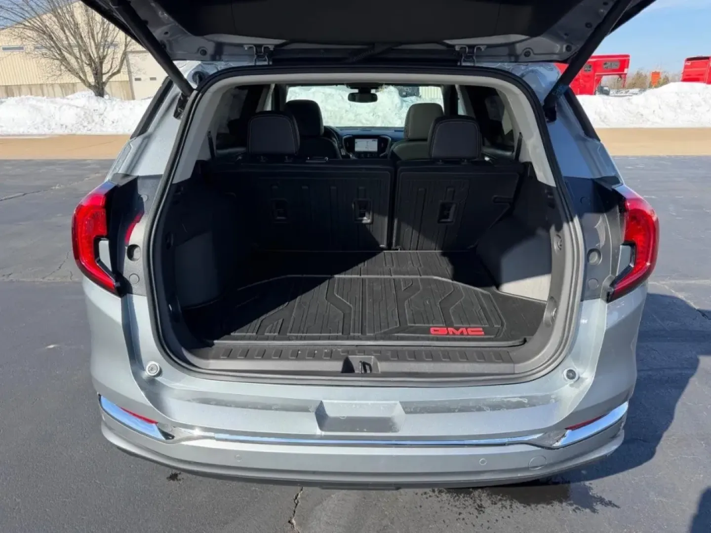 2024 /Jet Black Leather GMC Terrain Denali (3GKALXEG1RL) with an 1.5L Turbo DOHC 4-cylinder / SIDI / VVT engine, Automatic transmission, located at 970 Woodlawn Dr., Farmington, MO, 63640, (573) 431-7800, 37.825642, -90.468674 - **Discover Your Next Adventure with the 2024 GMC Terrain Denali!**<br /> <br /> If you're looking for a vehicle that perfectly balances style, comfort, and versatility, the 2024 GMC Terrain Denali is your ideal companion for weekend getaways, daily commutes, or family outings. This pre-owned SUV, wi - Photo#4