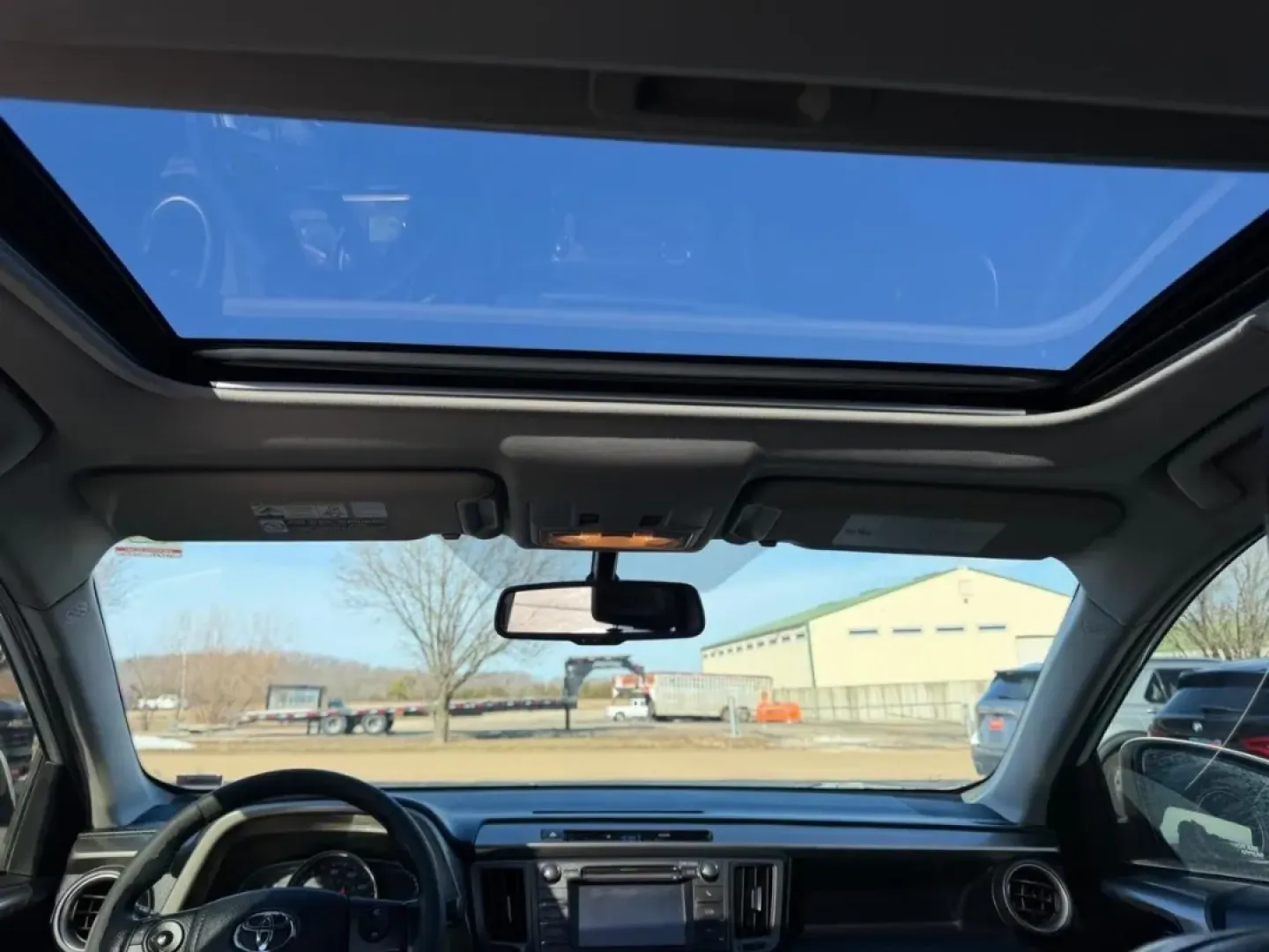 2013 /Black Leather Toyota RAV4 Limited (JTMDFREV8DD) with an 2.5L DOHC SFI 16-valve I4 engine, Automatic transmission, located at 970 Woodlawn Dr., Farmington, MO, 63640, (573) 431-7800, 37.825642, -90.468674 - **Adventure Awaits with This 2013 Toyota RAV4 Limited Perfect for Weekend Getaways!**<br /> <br /> If you're searching for a reliable and spacious SUV that can handle everything from daily commutes to weekend adventures, look no further! This 2013 Toyota RAV4 Limited, now available at Pettus CDJR F - Photo#10