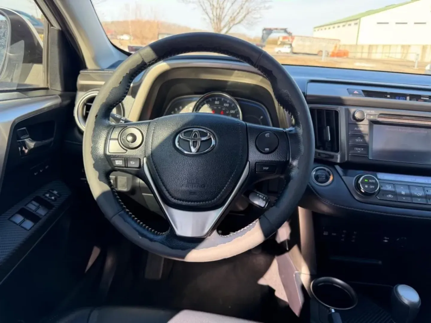 2013 /Black Leather Toyota RAV4 Limited (JTMDFREV8DD) with an 2.5L DOHC SFI 16-valve I4 engine, Automatic transmission, located at 970 Woodlawn Dr., Farmington, MO, 63640, (573) 431-7800, 37.825642, -90.468674 - **Adventure Awaits with This 2013 Toyota RAV4 Limited Perfect for Weekend Getaways!**<br /> <br /> If you're searching for a reliable and spacious SUV that can handle everything from daily commutes to weekend adventures, look no further! This 2013 Toyota RAV4 Limited, now available at Pettus CDJR F - Photo#12