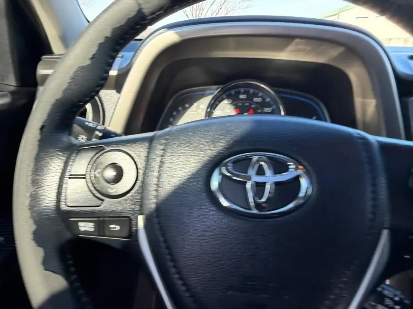 2013 /Black Leather Toyota RAV4 Limited (JTMDFREV8DD) with an 2.5L DOHC SFI 16-valve I4 engine, Automatic transmission, located at 970 Woodlawn Dr., Farmington, MO, 63640, (573) 431-7800, 37.825642, -90.468674 - **Adventure Awaits with This 2013 Toyota RAV4 Limited Perfect for Weekend Getaways!**<br /> <br /> If you're searching for a reliable and spacious SUV that can handle everything from daily commutes to weekend adventures, look no further! This 2013 Toyota RAV4 Limited, now available at Pettus CDJR F - Photo#13