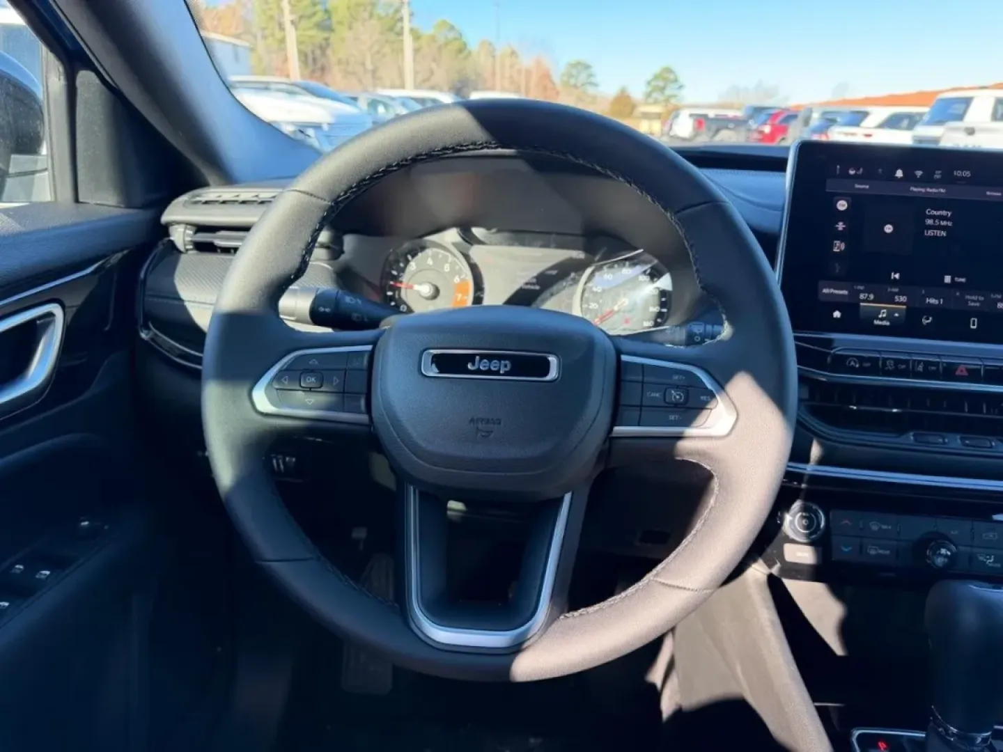 2026 /Black Leather Trimmed Jeep Compass Latitude (3C4NJDBN8TT) with an 2.0L engine, located at 970 Woodlawn Dr., Farmington, MO, 63640, (573) 431-7800, 37.825642, -90.468674 - **Adventure Awaits with the 2026 Jeep Compass at Pettus CDJR Farmington!** <br /> <br /> Are you ready to elevate your lifestyle with a vehicle that checks all the boxes for family adventures, daily commutes, and weekend road trips? Look no further! Located in the heart of Farmington, MO, Pettus CDJ - Photo#10