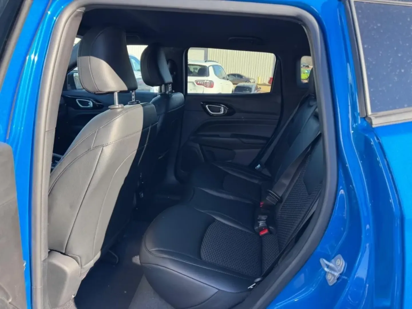 2026 /Black Leather Trimmed Jeep Compass Latitude (3C4NJDBN8TT) with an 2.0L engine, located at 970 Woodlawn Dr., Farmington, MO, 63640, (573) 431-7800, 37.825642, -90.468674 - **Adventure Awaits with the 2026 Jeep Compass at Pettus CDJR Farmington!** <br /> <br /> Are you ready to elevate your lifestyle with a vehicle that checks all the boxes for family adventures, daily commutes, and weekend road trips? Look no further! Located in the heart of Farmington, MO, Pettus CDJ - Photo#8