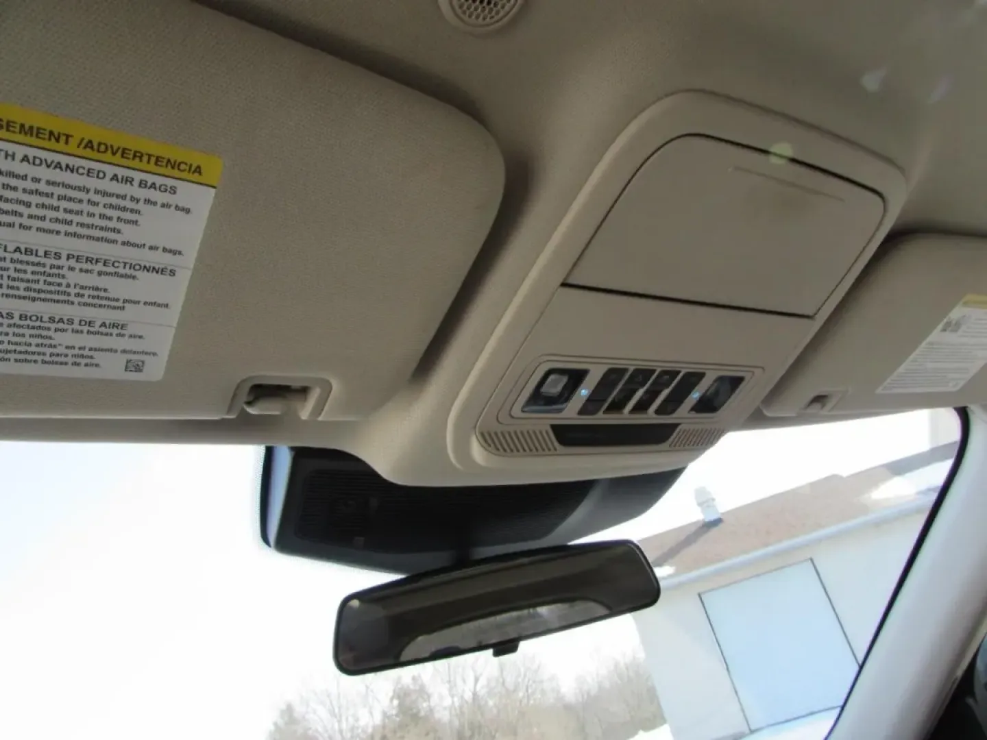 2022 /Sandstone Ford Explorer XLT (1FMSK8DH9NG) with an 2.3L L4 DOHC 16V engine, Automatic transmission, located at 12836 Highway 21, De Soto, MO, 63020, (636) 337-7777, 38.151867, -90.575615 - **Unleash Your Adventurous Spirit with the 2022 Ford Explorer XLT - Perfect for Family Road Trips and Weekend Getaways!**<br /> <br /> Are you searching for the ultimate vehicle to elevate your family adventures or weekend trips? Look no further than the stunning 2022 Ford Explorer XLT, available no - Photo#18