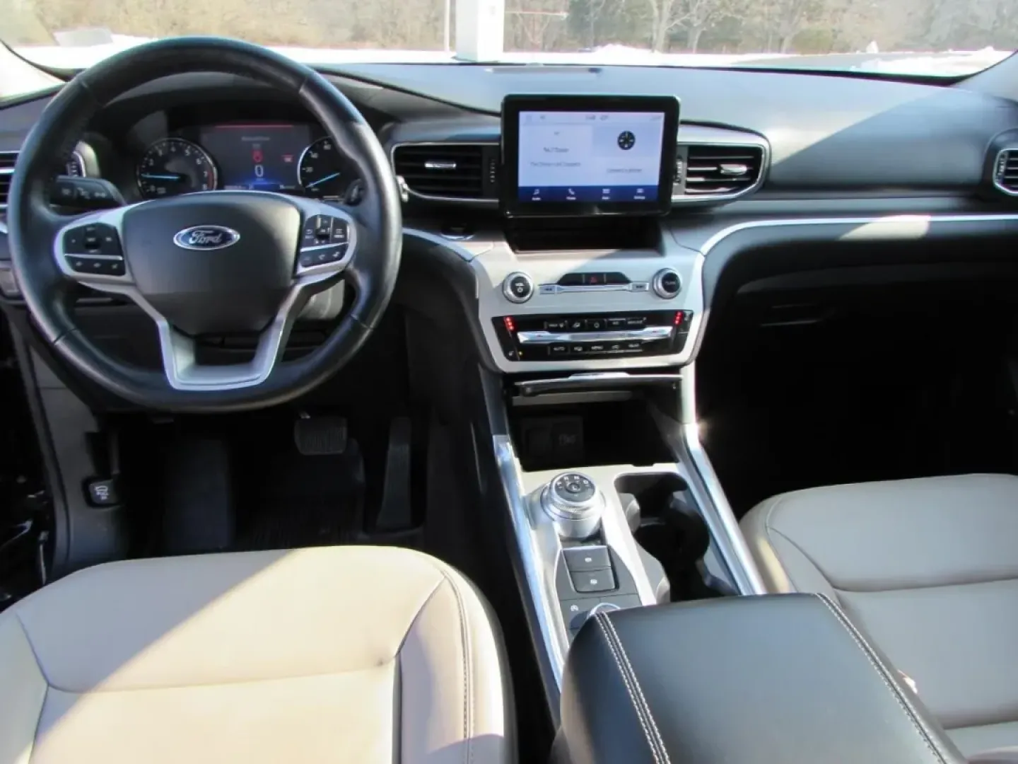 2022 /Sandstone Ford Explorer XLT (1FMSK8DH9NG) with an 2.3L L4 DOHC 16V engine, Automatic transmission, located at 12836 Highway 21, De Soto, MO, 63020, (636) 337-7777, 38.151867, -90.575615 - **Unleash Your Adventurous Spirit with the 2022 Ford Explorer XLT - Perfect for Family Road Trips and Weekend Getaways!**<br /> <br /> Are you searching for the ultimate vehicle to elevate your family adventures or weekend trips? Look no further than the stunning 2022 Ford Explorer XLT, available no - Photo#22