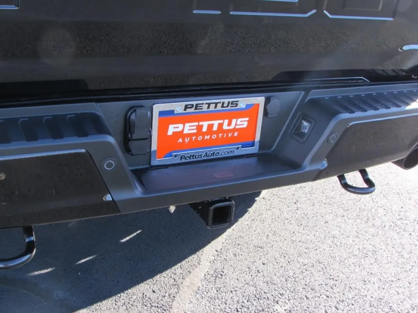 2025 /Black Ford F-150 Tremor (1FTFW4L52SF) with an 5.0L V8 engine, Automatic transmission, located at 12836 Highway 21, De Soto, MO, 63020, (636) 337-7777, 38.151867, -90.575615 - **Unleash Your Adventurous Spirit with the 2025 Ford F-150 Tremor at Pettus Ford De Soto!**<br /> <br /> Are you ready to take your weekend adventures and daily commutes to the next level? Whether you're a thrill-seeker heading off the beaten path or a hardworking professional needing a reliable tru - Photo#11