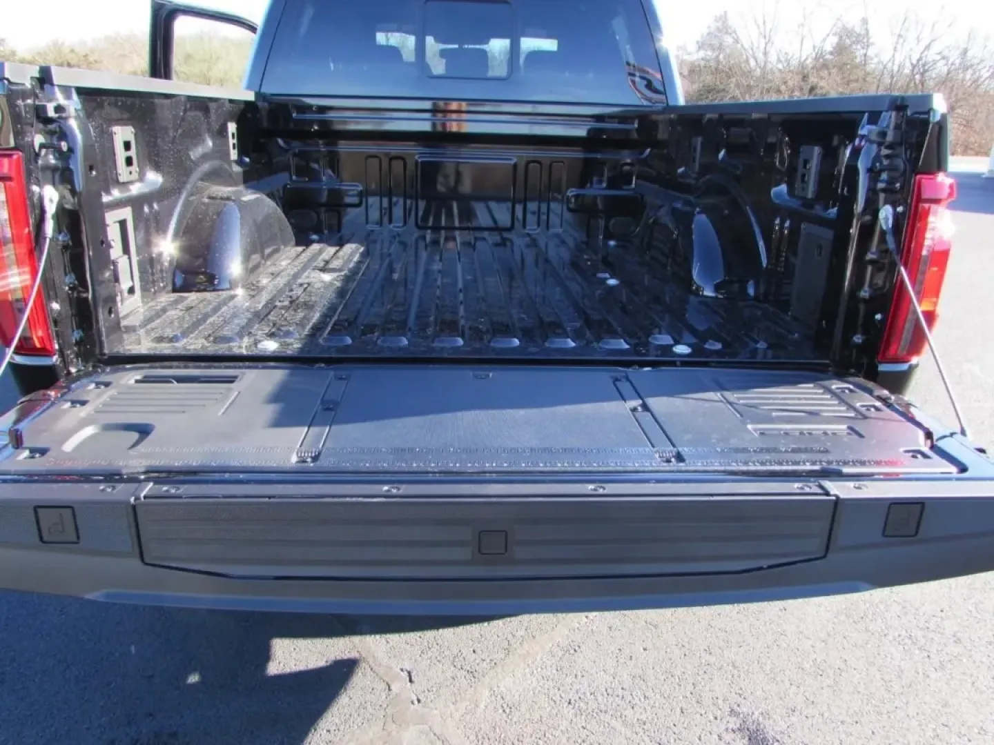 2025 /Black Ford F-150 Tremor (1FTFW4L52SF) with an 5.0L V8 engine, Automatic transmission, located at 12836 Highway 21, De Soto, MO, 63020, (636) 337-7777, 38.151867, -90.575615 - **Unleash Your Adventurous Spirit with the 2025 Ford F-150 Tremor at Pettus Ford De Soto!**<br /> <br /> Are you ready to take your weekend adventures and daily commutes to the next level? Whether you're a thrill-seeker heading off the beaten path or a hardworking professional needing a reliable tru - Photo#12