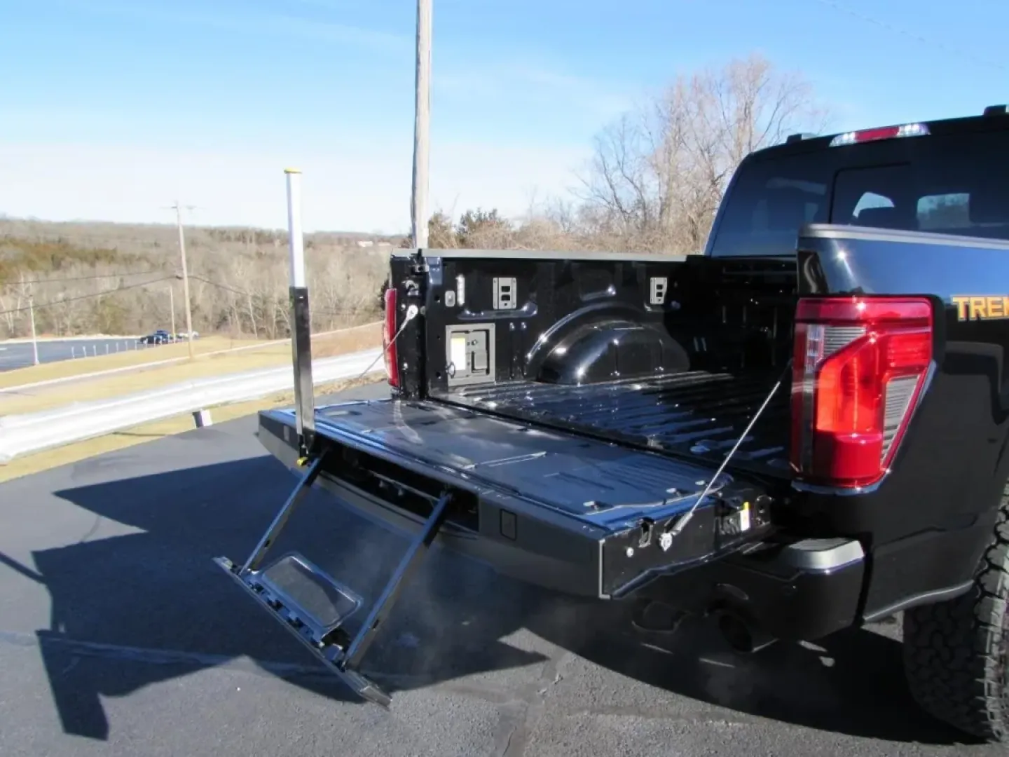 2025 /Black Ford F-150 Tremor (1FTFW4L52SF) with an 5.0L V8 engine, Automatic transmission, located at 12836 Highway 21, De Soto, MO, 63020, (636) 337-7777, 38.151867, -90.575615 - **Unleash Your Adventurous Spirit with the 2025 Ford F-150 Tremor at Pettus Ford De Soto!**<br /> <br /> Are you ready to take your weekend adventures and daily commutes to the next level? Whether you're a thrill-seeker heading off the beaten path or a hardworking professional needing a reliable tru - Photo#13