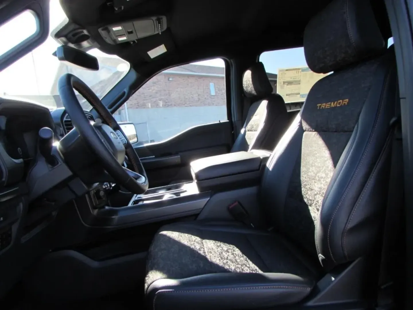 2025 /Black Ford F-150 Tremor (1FTFW4L52SF) with an 5.0L V8 engine, Automatic transmission, located at 12836 Highway 21, De Soto, MO, 63020, (636) 337-7777, 38.151867, -90.575615 - **Unleash Your Adventurous Spirit with the 2025 Ford F-150 Tremor at Pettus Ford De Soto!**<br /> <br /> Are you ready to take your weekend adventures and daily commutes to the next level? Whether you're a thrill-seeker heading off the beaten path or a hardworking professional needing a reliable tru - Photo#16