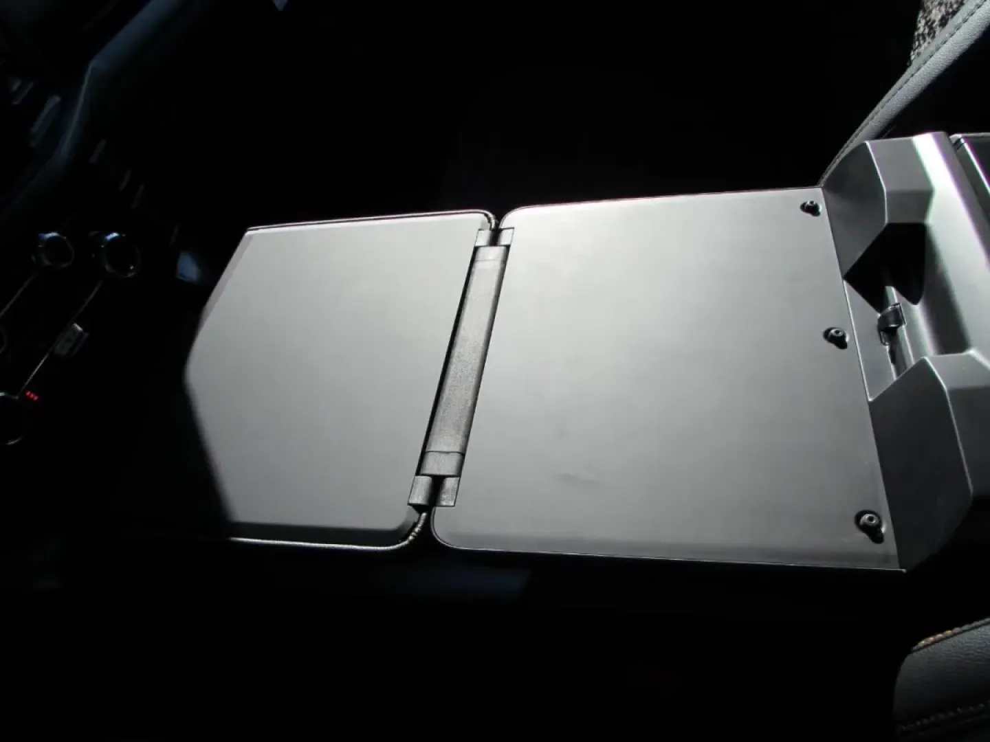 2025 /Black Ford F-150 Tremor (1FTFW4L52SF) with an 5.0L V8 engine, Automatic transmission, located at 12836 Highway 21, De Soto, MO, 63020, (636) 337-7777, 38.151867, -90.575615 - **Unleash Your Adventurous Spirit with the 2025 Ford F-150 Tremor at Pettus Ford De Soto!**<br /> <br /> Are you ready to take your weekend adventures and daily commutes to the next level? Whether you're a thrill-seeker heading off the beaten path or a hardworking professional needing a reliable tru - Photo#26