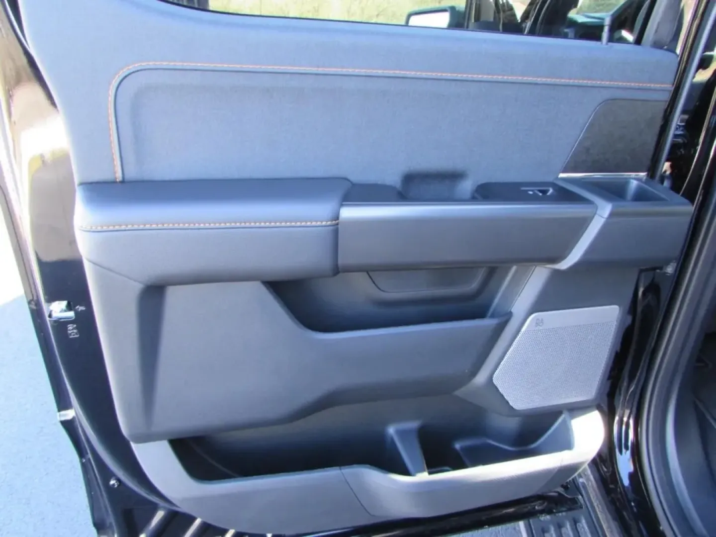 2025 /Black Ford F-150 Tremor (1FTFW4L52SF) with an 5.0L V8 engine, Automatic transmission, located at 12836 Highway 21, De Soto, MO, 63020, (636) 337-7777, 38.151867, -90.575615 - **Unleash Your Adventurous Spirit with the 2025 Ford F-150 Tremor at Pettus Ford De Soto!**<br /> <br /> Are you ready to take your weekend adventures and daily commutes to the next level? Whether you're a thrill-seeker heading off the beaten path or a hardworking professional needing a reliable tru - Photo#29