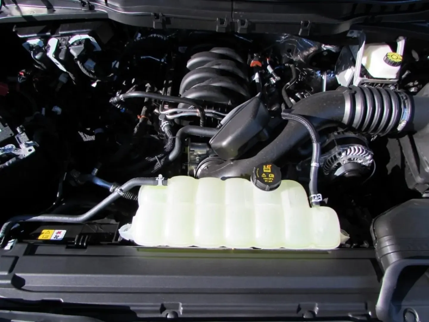 2025 /Black Ford F-150 Tremor (1FTFW4L52SF) with an 5.0L V8 engine, Automatic transmission, located at 12836 Highway 21, De Soto, MO, 63020, (636) 337-7777, 38.151867, -90.575615 - **Unleash Your Adventurous Spirit with the 2025 Ford F-150 Tremor at Pettus Ford De Soto!**<br /> <br /> Are you ready to take your weekend adventures and daily commutes to the next level? Whether you're a thrill-seeker heading off the beaten path or a hardworking professional needing a reliable tru - Photo#8