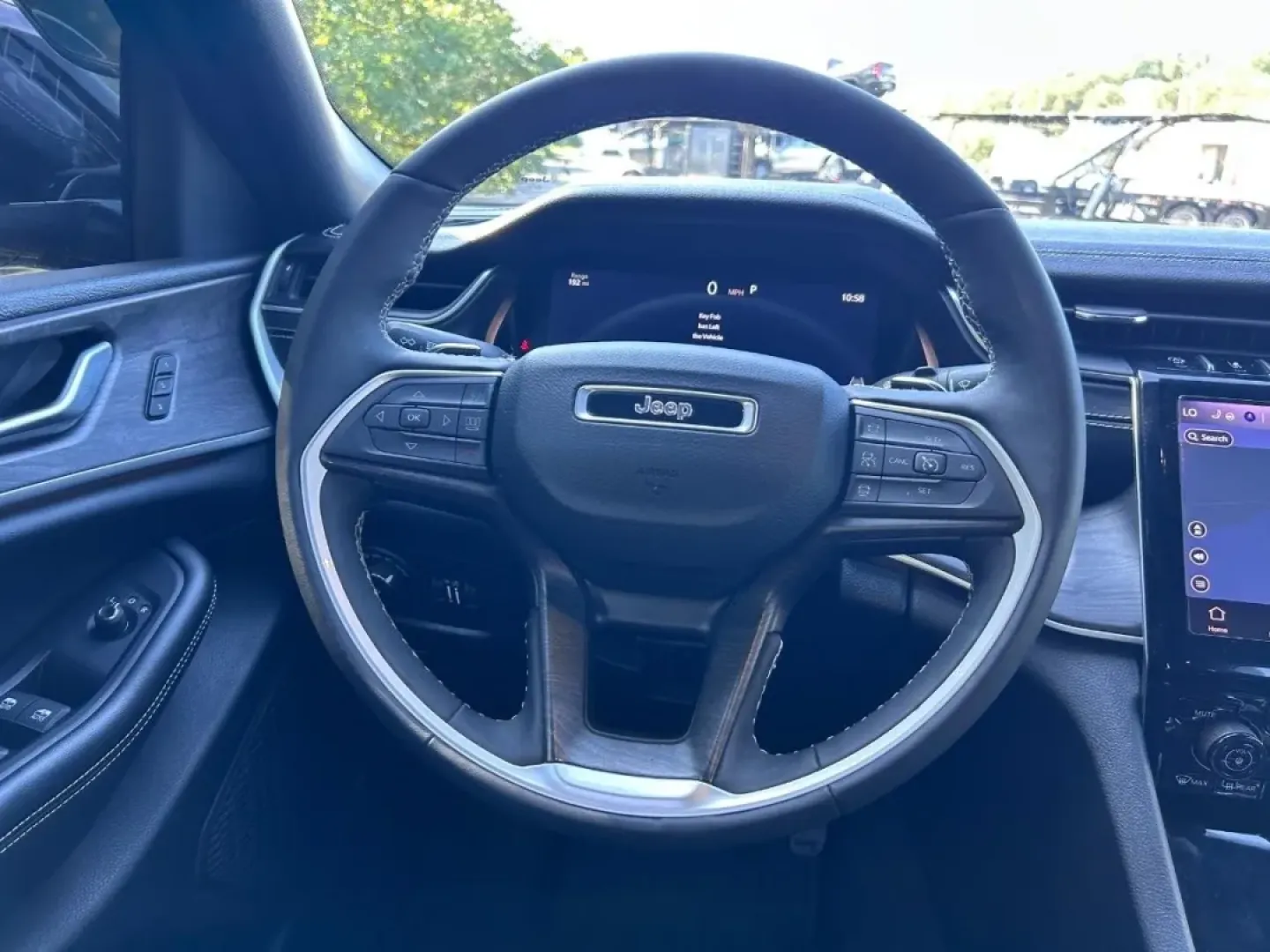 2024 /Global Black Leather Jeep Grand Cherokee Limited (1C4RJKBG0R8) with an 3.6L V6 24V VVT UPG I engine, located at 970 Woodlawn Dr., Farmington, MO, 63640, (573) 431-7800, 37.825642, -90.468674 - Unlock the ultimate adventure with the 2024 Jeep Grand Cherokee Limited, the perfect companion for your weekend getaways and daily commutes alike. Whether you're navigating the bustling streets of Farmington, MO, or heading out for a family camping trip, this SUV delivers the versatility, comfort, a - Photo#13