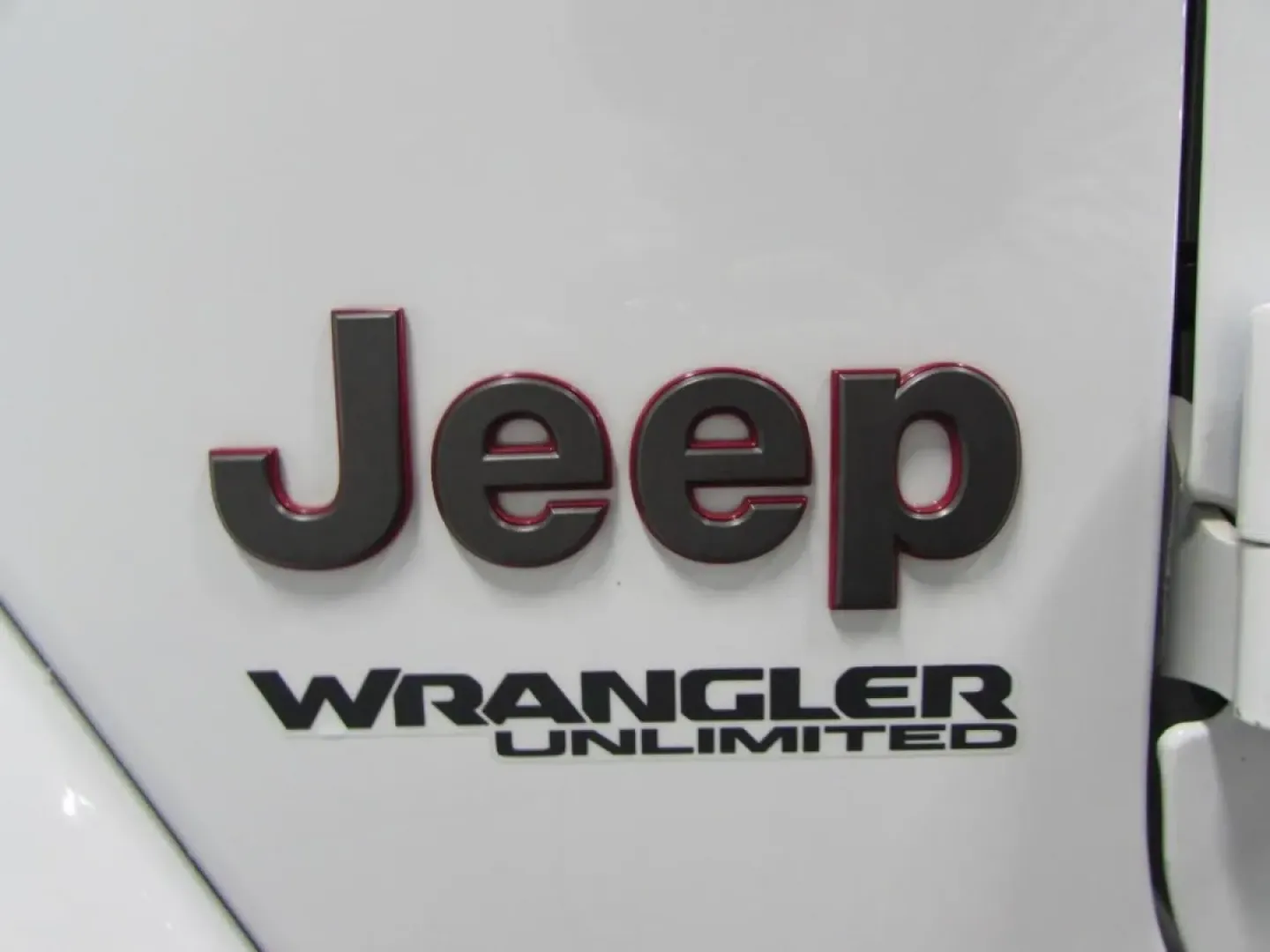 2020 /Black Jeep Wrangler Unlimited Rubicon (1C4HJXFN6LW) with an 2.0L L4 DOHC 16V TURBO engine, 6A transmission, located at 12830 Highway 21, De Soto, MO, 63020, (636) 337-7777, 38.153099, -90.573624 - **Unleash Your Adventurous Spirit with the 2020 Jeep Wrangler Unlimited Rubicon!**<br /> <br /> Are you ready to take on the open road or venture off the beaten path? The 2020 Jeep Wrangler Unlimited Rubicon is the perfect companion for thrill-seekers and families who love weekend getaways! This rug - Photo#28