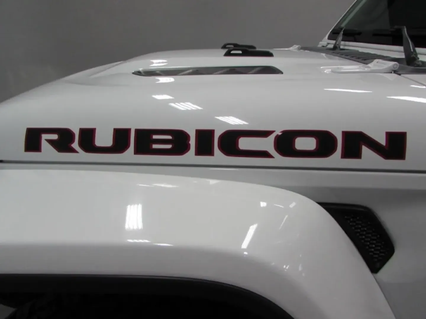 2020 /Black Jeep Wrangler Unlimited Rubicon (1C4HJXFN6LW) with an 2.0L L4 DOHC 16V TURBO engine, 6A transmission, located at 12830 Highway 21, De Soto, MO, 63020, (636) 337-7777, 38.153099, -90.573624 - **Unleash Your Adventurous Spirit with the 2020 Jeep Wrangler Unlimited Rubicon!**<br /> <br /> Are you ready to take on the open road or venture off the beaten path? The 2020 Jeep Wrangler Unlimited Rubicon is the perfect companion for thrill-seekers and families who love weekend getaways! This rug - Photo#29