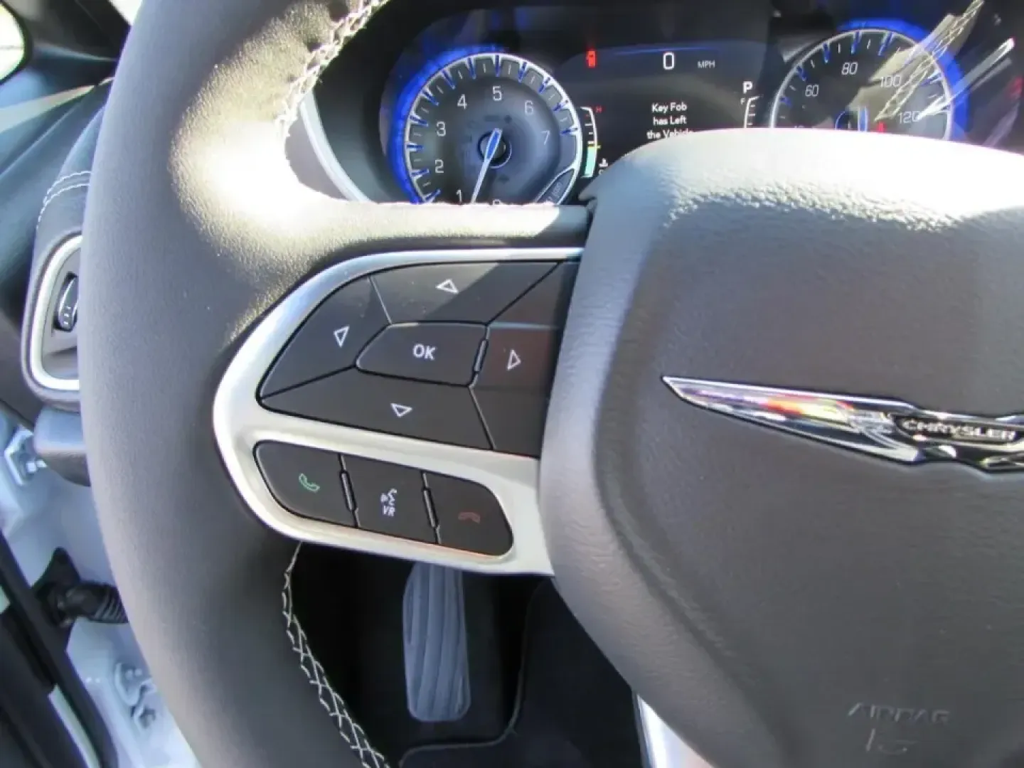 2026 /Black Chrysler Pacifica Select (2C4RC1BG0TR) with an 3.6L V6 DOHC 24V engine, Automatic transmission, located at 12830 Highway 21, De Soto, MO, 63020, (636) 337-7777, 38.153099, -90.573624 - Are you ready to elevate your family's adventures with a vehicle that combines style, comfort, and practicality? Look no further than this stunning 2026 Chrysler Pacifica, available now at Pettus CDJR DeSoto. With just 5 miles on the odometer, this like-new minivan is perfect for growing families, w - Photo#14