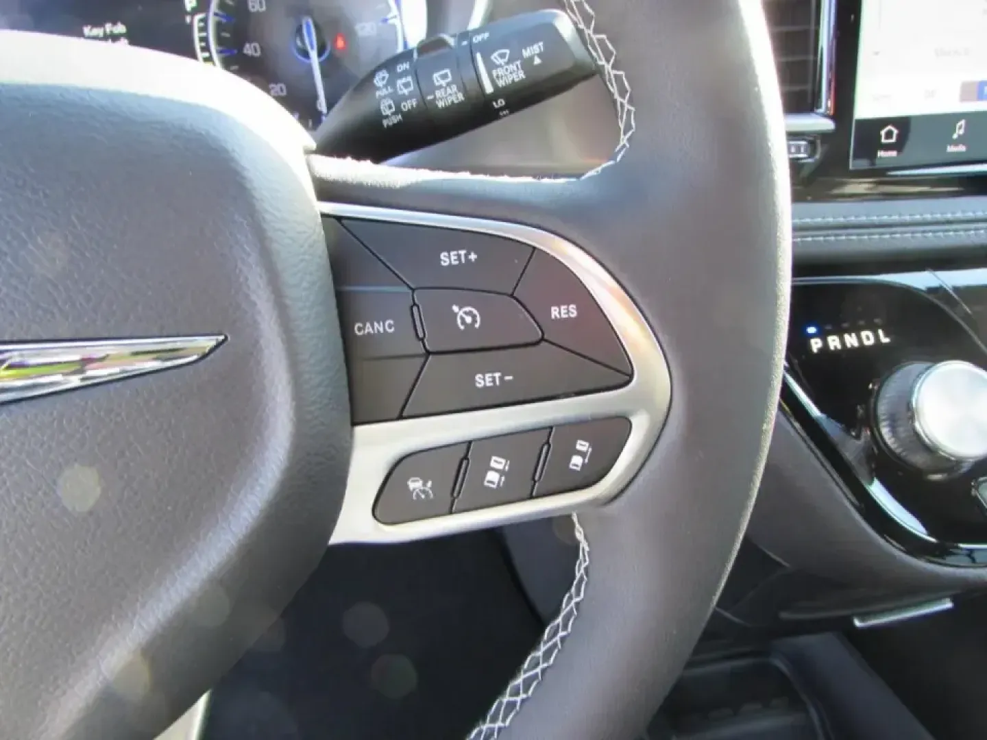 2026 /Black Chrysler Pacifica Select (2C4RC1BG0TR) with an 3.6L V6 DOHC 24V engine, Automatic transmission, located at 12830 Highway 21, De Soto, MO, 63020, (636) 337-7777, 38.153099, -90.573624 - Are you ready to elevate your family's adventures with a vehicle that combines style, comfort, and practicality? Look no further than this stunning 2026 Chrysler Pacifica, available now at Pettus CDJR DeSoto. With just 5 miles on the odometer, this like-new minivan is perfect for growing families, w - Photo#15