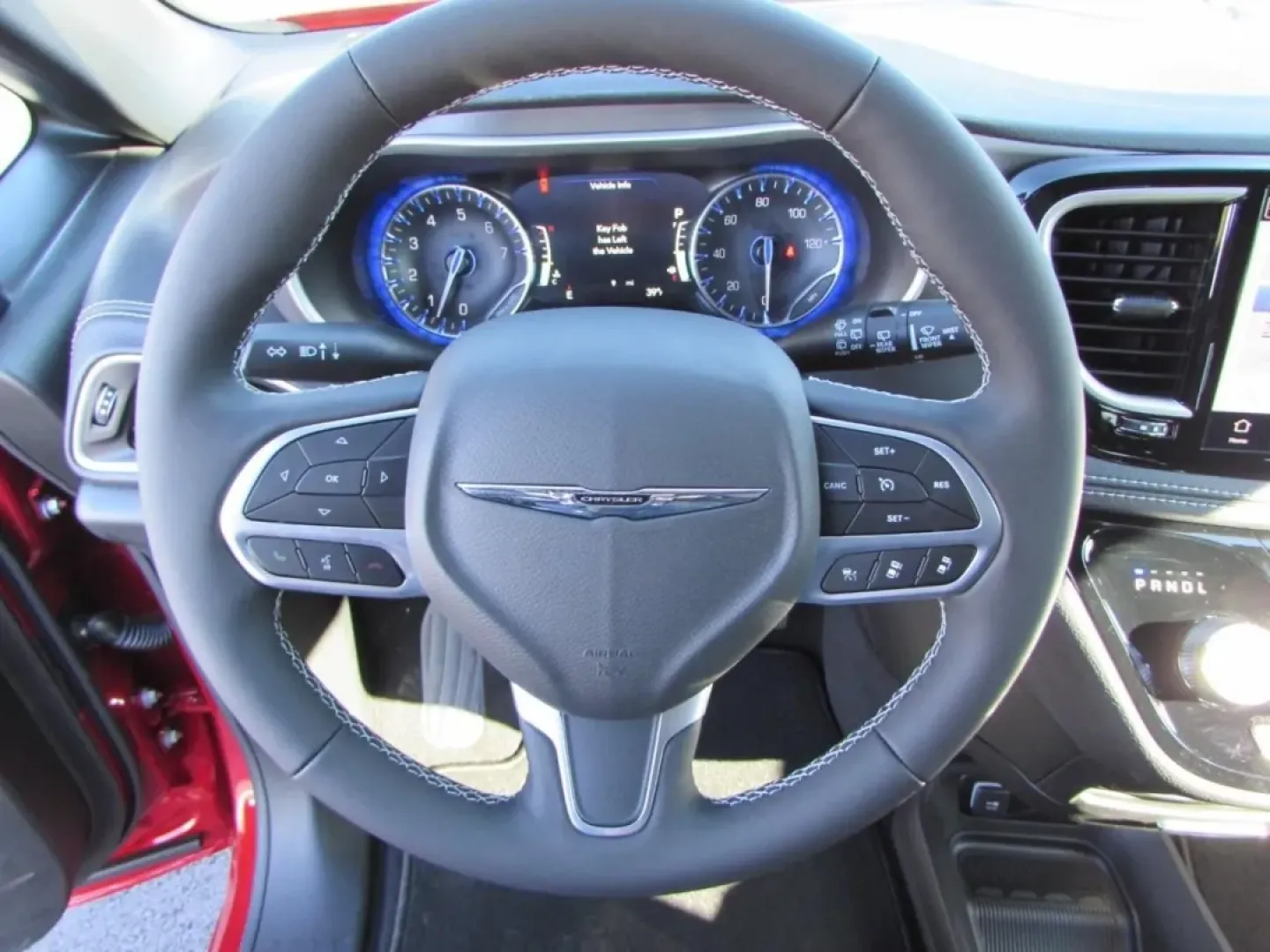 2026 /Black Chrysler Pacifica Select (2C4RC1BG4TR) with an 3.6L V6 DOHC 24V engine, Automatic transmission, located at 12830 Highway 21, De Soto, MO, 63020, (636) 337-7777, 38.153099, -90.573624 - **Experience Family Adventures with the 2026 Chrysler Pacifica at Pettus CDJR DeSoto!**<br /> <br /> Are you searching for the perfect vehicle to elevate your family's adventures? Look no further than the stunning 2026 Chrysler Pacifica available now at Pettus CDJR DeSoto! This exceptional minivan c - Photo#13