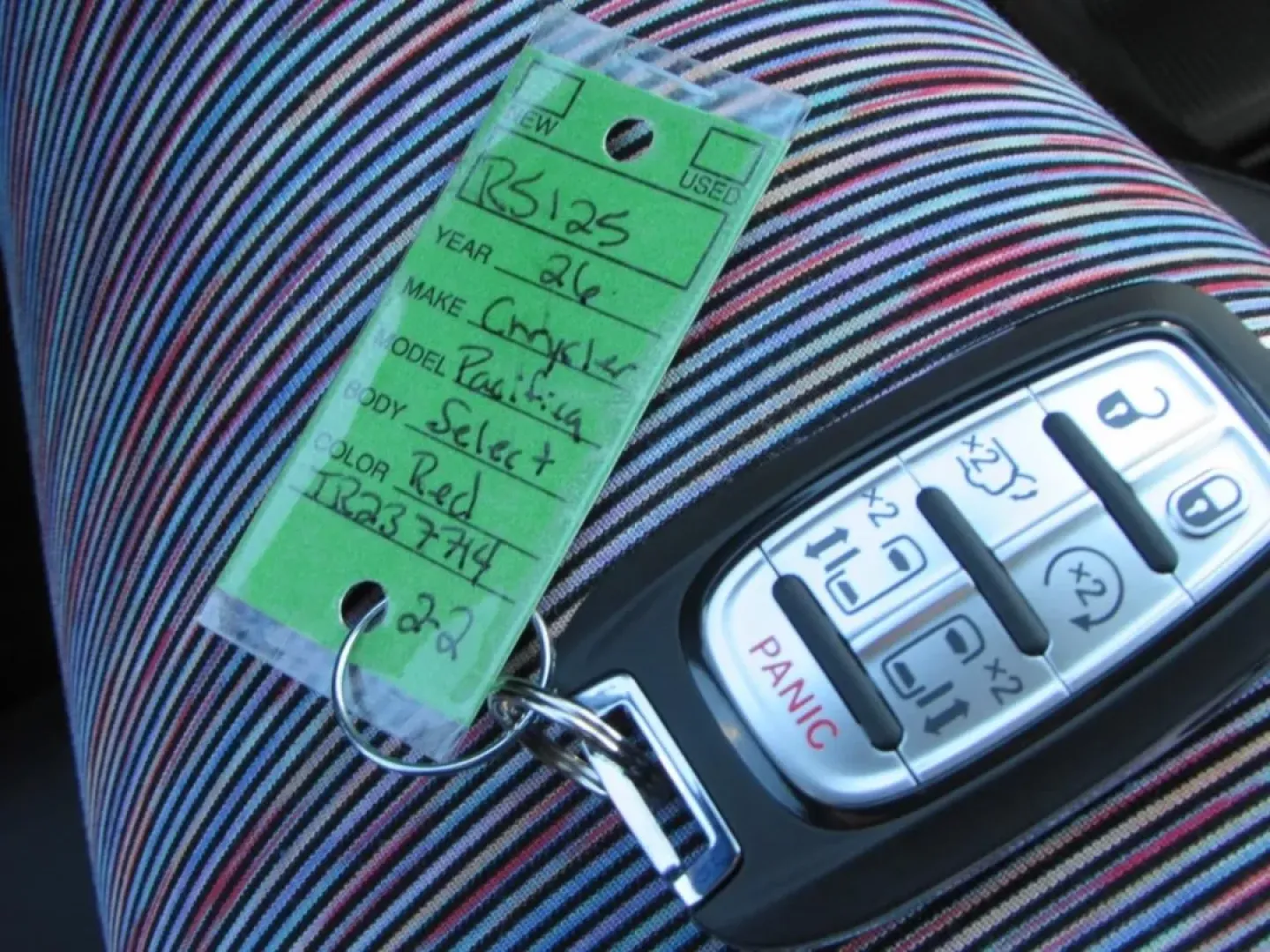 2026 /Black Chrysler Pacifica Select (2C4RC1BG4TR) with an 3.6L V6 DOHC 24V engine, Automatic transmission, located at 12830 Highway 21, De Soto, MO, 63020, (636) 337-7777, 38.153099, -90.573624 - **Experience Family Adventures with the 2026 Chrysler Pacifica at Pettus CDJR DeSoto!**<br /> <br /> Are you searching for the perfect vehicle to elevate your family's adventures? Look no further than the stunning 2026 Chrysler Pacifica available now at Pettus CDJR DeSoto! This exceptional minivan c - Photo#32