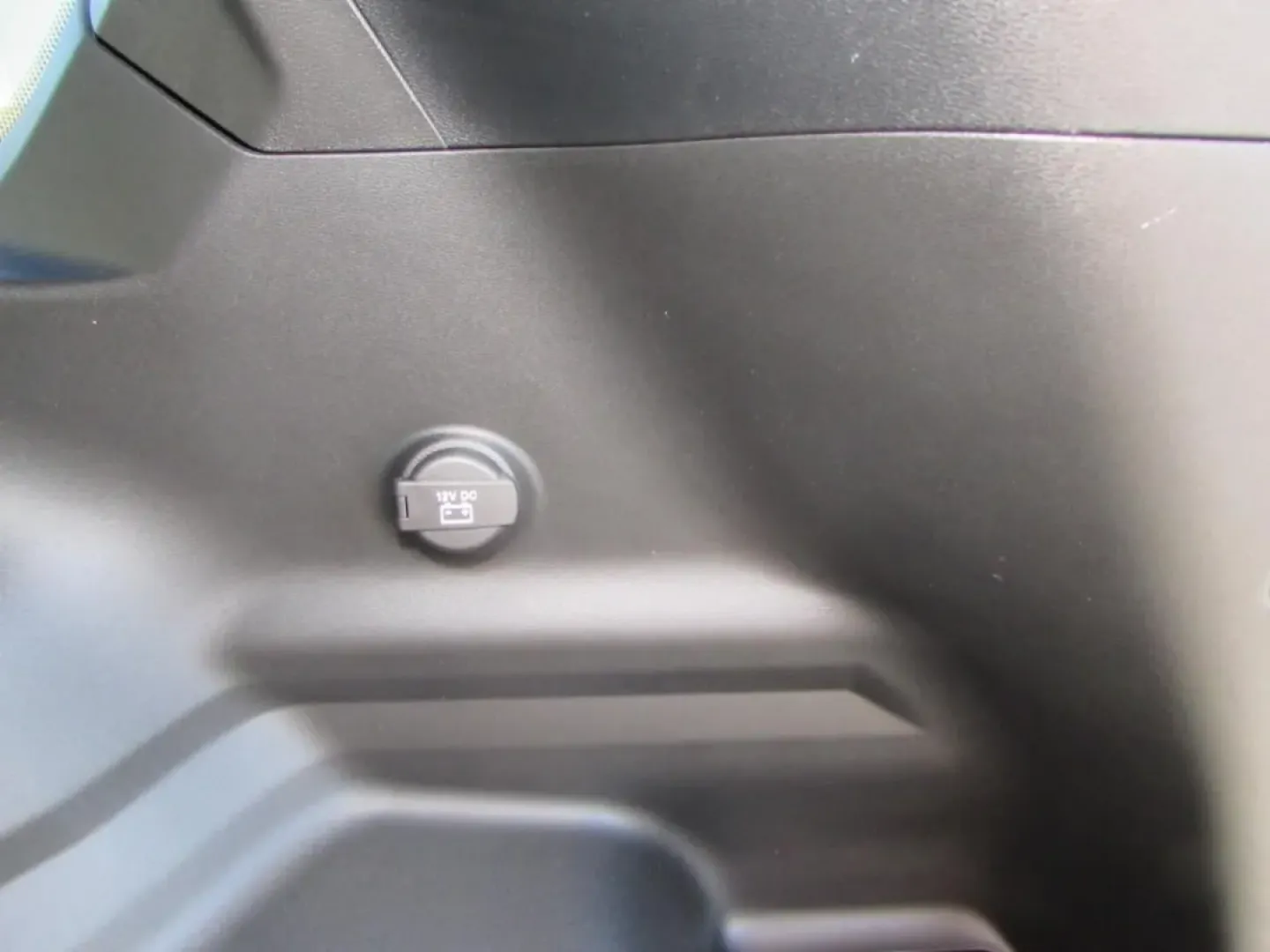 2026 /Global Black Jeep Cherokee Laredo (3C4PJMB22TT) with an 1.6L L4 DOHC 16V HYBRID engine, located at 12830 Highway 21, De Soto, MO, 63020, (636) 337-7777, 38.153099, -90.573624 - **Adventure Awaits with the 2026 Jeep Cherokee Limited! Discover Your Next Journey Today!**<br /> <br /> Are you ready to elevate your lifestyle with a vehicle that combines rugged capability and modern comfort? Whether you're planning weekend getaways, running errands around De Soto, or tackling yo - Photo#27