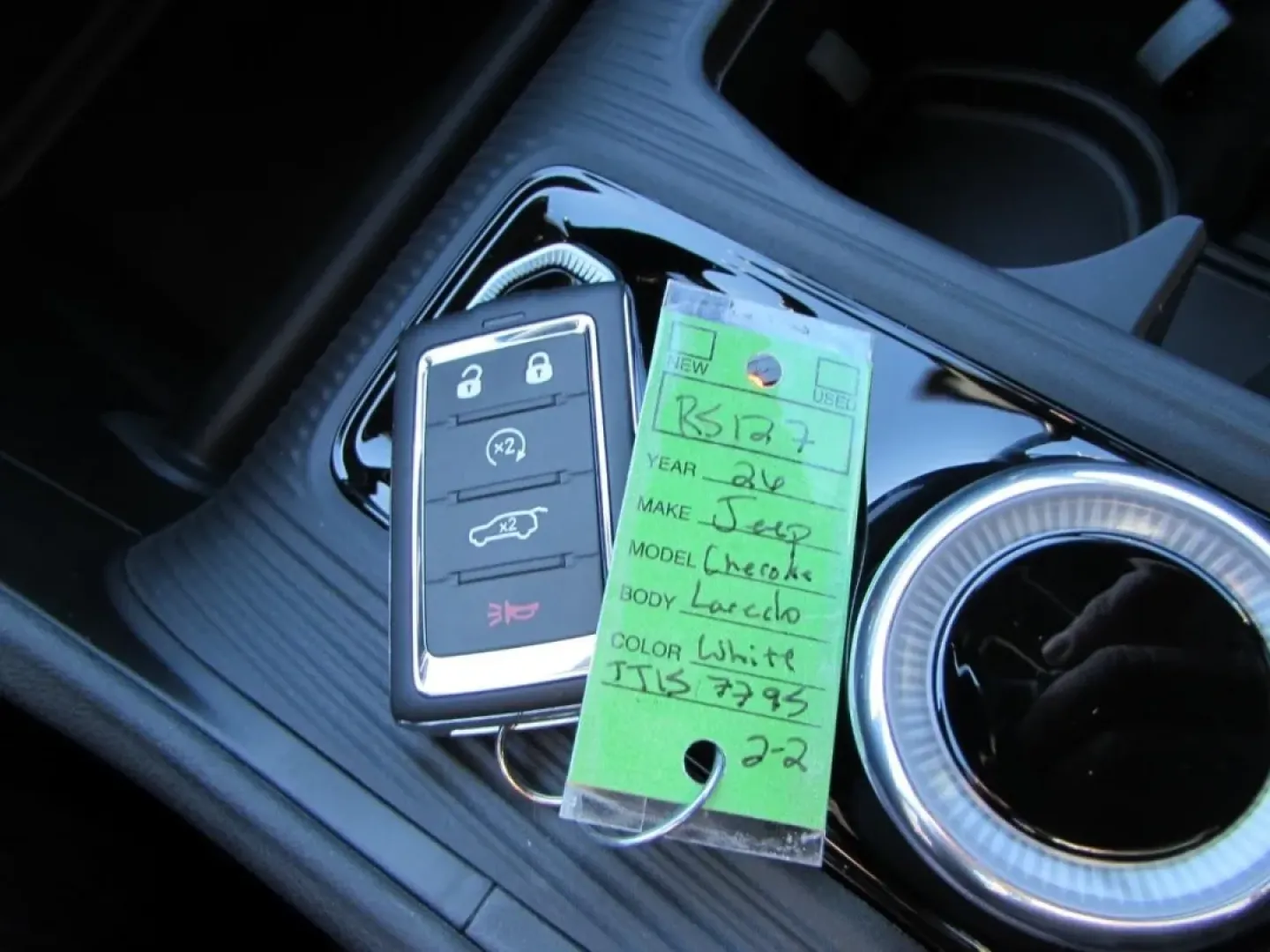 2026 /Global Black Jeep Cherokee Laredo (3C4PJMB22TT) with an 1.6L L4 DOHC 16V HYBRID engine, located at 12830 Highway 21, De Soto, MO, 63020, (636) 337-7777, 38.153099, -90.573624 - **Adventure Awaits with the 2026 Jeep Cherokee Limited! Discover Your Next Journey Today!**<br /> <br /> Are you ready to elevate your lifestyle with a vehicle that combines rugged capability and modern comfort? Whether you're planning weekend getaways, running errands around De Soto, or tackling yo - Photo#29