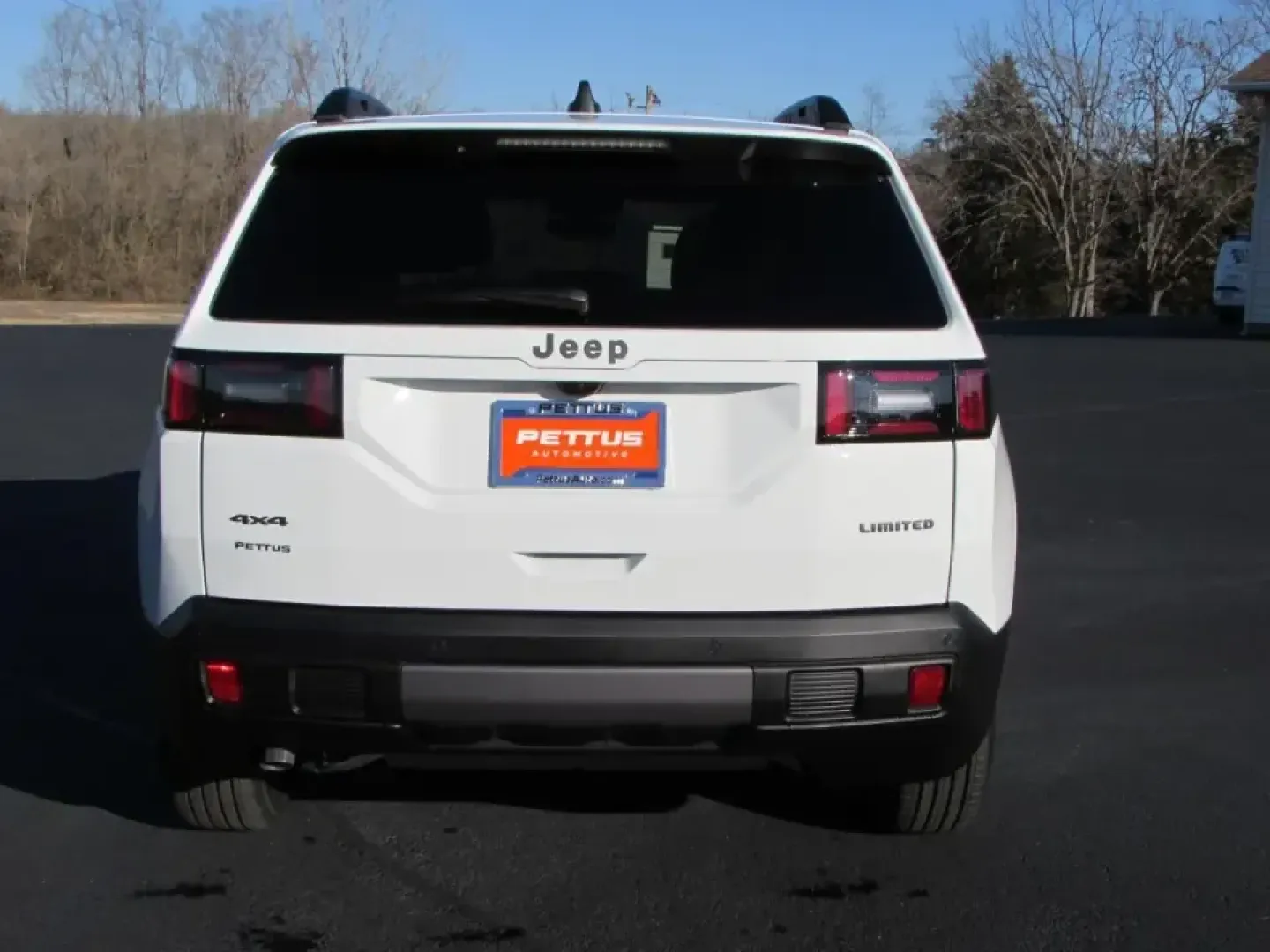 2026 /Global Black Jeep Cherokee Limited (3C4PJMB22TT) with an 1.6L L4 DOHC 16V HYBRID engine, located at 12830 Highway 21, De Soto, MO, 63020, (636) 337-7777, 38.153099, -90.573624 - **Adventure Awaits with the 2026 Jeep Cherokee Limited! Discover Your Next Journey Today!**<br /> <br /> Are you ready to elevate your lifestyle with a vehicle that combines rugged capability and modern comfort? Whether you're planning weekend getaways, running errands around De Soto, or tackling yo - Photo#5