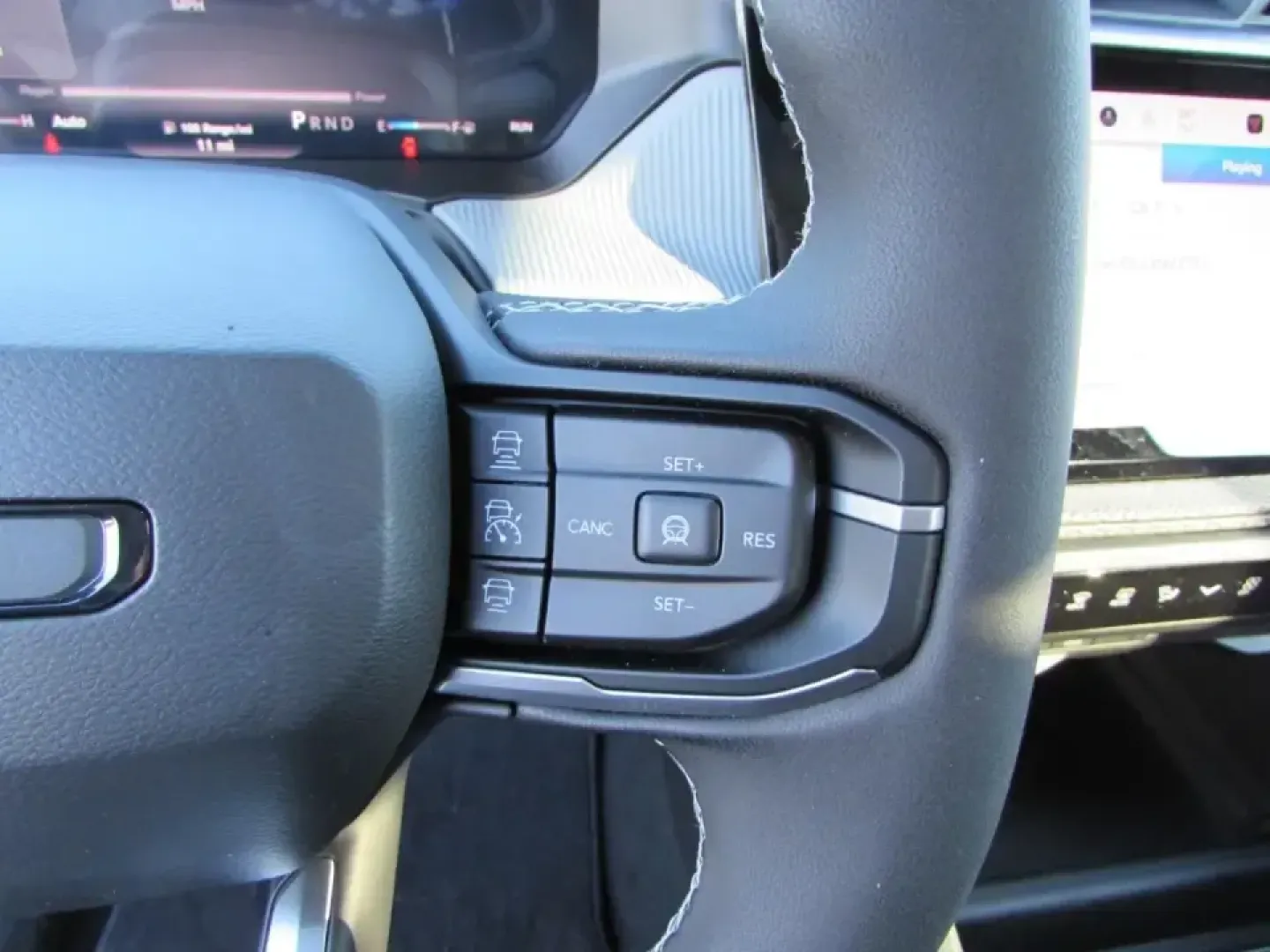 2026 /Global Black Jeep Cherokee Limited (3C4PJMB22TT) with an 1.6L L4 DOHC 16V HYBRID engine, located at 12830 Highway 21, De Soto, MO, 63020, (636) 337-7777, 38.153099, -90.573624 - **Adventure Awaits with the 2026 Jeep Cherokee Limited! Discover Your Next Journey Today!**<br /> <br /> Are you ready to elevate your lifestyle with a vehicle that combines rugged capability and modern comfort? Whether you're planning weekend getaways, running errands around De Soto, or tackling yo - Photo#16