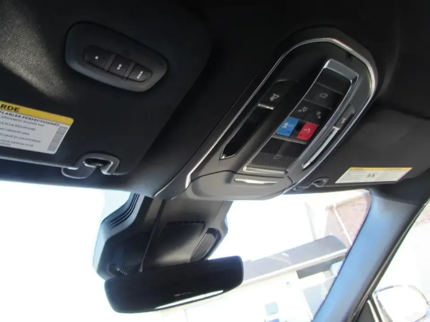 2026 /Global Black Jeep Cherokee Limited (3C4PJMB22TT) with an 1.6L L4 DOHC 16V HYBRID engine, located at 12830 Highway 21, De Soto, MO, 63020, (636) 337-7777, 38.153099, -90.573624 - **Adventure Awaits with the 2026 Jeep Cherokee Limited! Discover Your Next Journey Today!**<br /> <br /> Are you ready to elevate your lifestyle with a vehicle that combines rugged capability and modern comfort? Whether you're planning weekend getaways, running errands around De Soto, or tackling yo - Photo#18