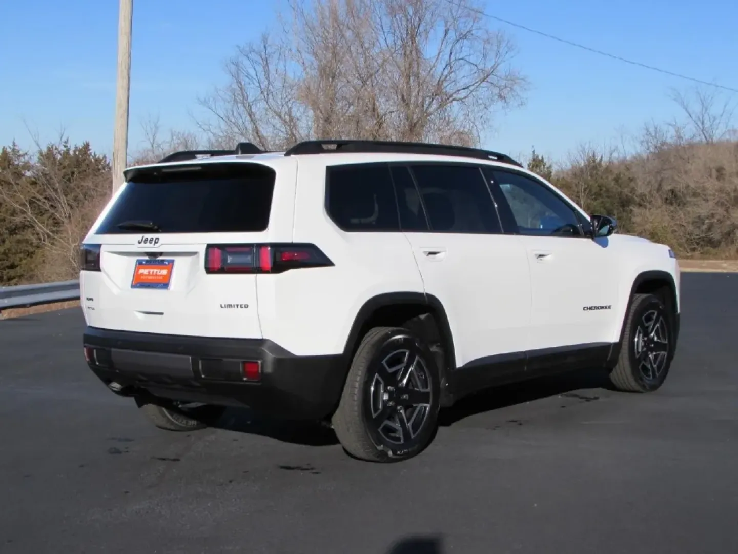 2026 /Global Black Jeep Cherokee Laredo (3C4PJMB22TT) with an 1.6L L4 DOHC 16V HYBRID engine, located at 12830 Highway 21, De Soto, MO, 63020, (636) 337-7777, 38.153099, -90.573624 - **Adventure Awaits with the 2026 Jeep Cherokee Limited! Discover Your Next Journey Today!**<br /> <br /> Are you ready to elevate your lifestyle with a vehicle that combines rugged capability and modern comfort? Whether you're planning weekend getaways, running errands around De Soto, or tackling yo - Photo#6