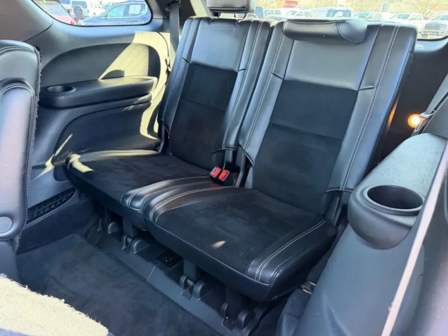 2015 /Black Leather Dodge Durango SXT (1C4RDJAG4FC) with an 3.6L V6 24V VVT Flex Fuel engine, Automatic transmission, located at 970 Woodlawn Dr., Farmington, MO, 63640, (573) 431-7800, 37.825642, -90.468674 - Are you ready for adventures with your family or an exhilarating weekend getaway? The 2015 Dodge Durango SXT is the perfect SUV to elevate your lifestyle and make every journey memorable. With its striking Redline 2 Coat Pearl exterior and spacious interior, this pre-owned vehicle is designed for co - Photo#8