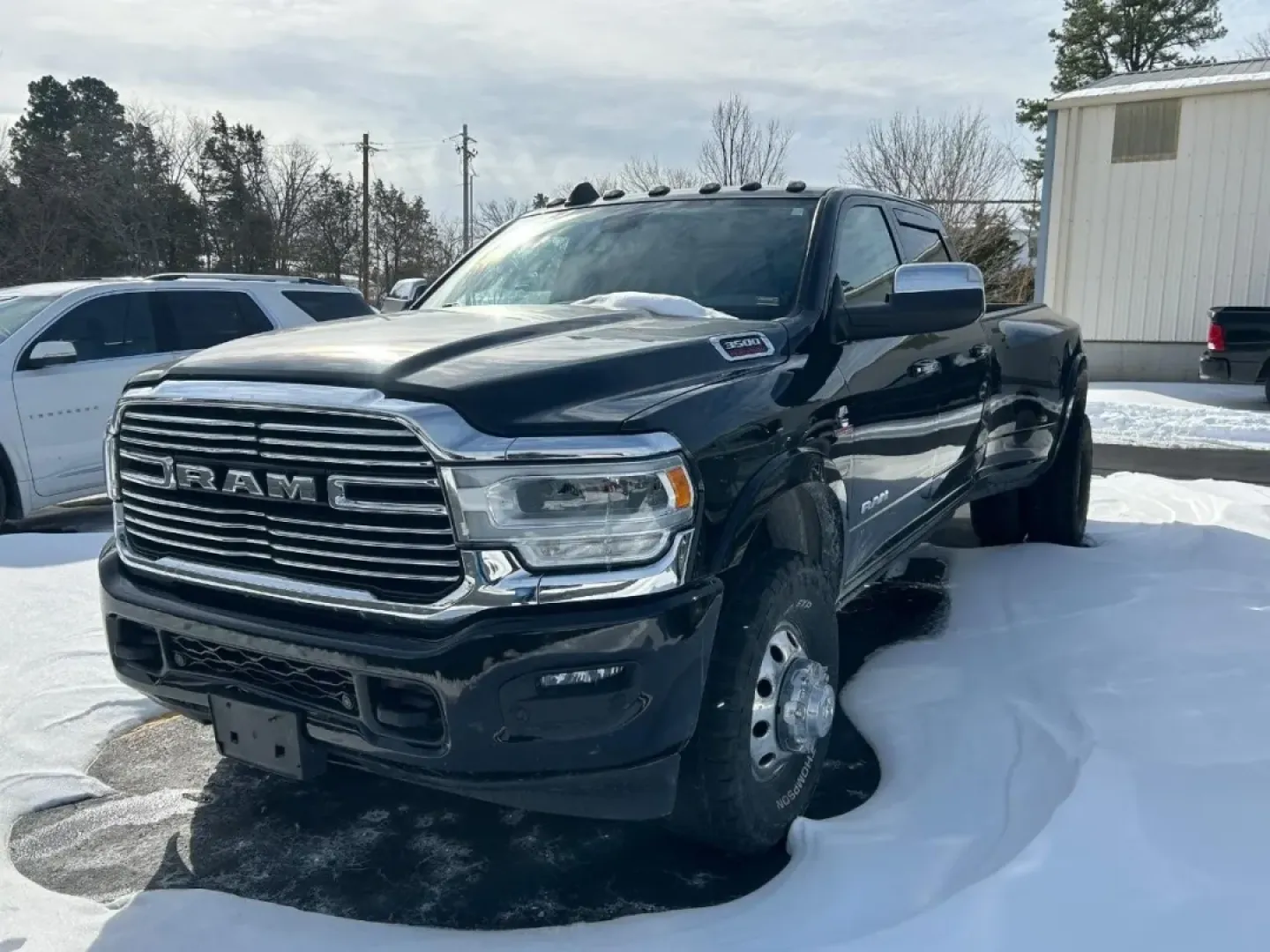 2022 /Black Ram 3500 Laramie (3C63RRJL1NG) with an Other engine, Automatic transmission, located at 970 Woodlawn Dr., Farmington, MO, 63640, (573) 431-7800, 37.825642, -90.468674 - If you're in the market for a powerful and versatile truck that can handle both work and play, look no further than this stunning 2022 Ram 3500 Laramie, available now at Pettus CDJR Farmington. Located at 970 Woodlawn Drive, Farmington, MO 63640, our OEM dealership specializes in providing quality u - Photo#0