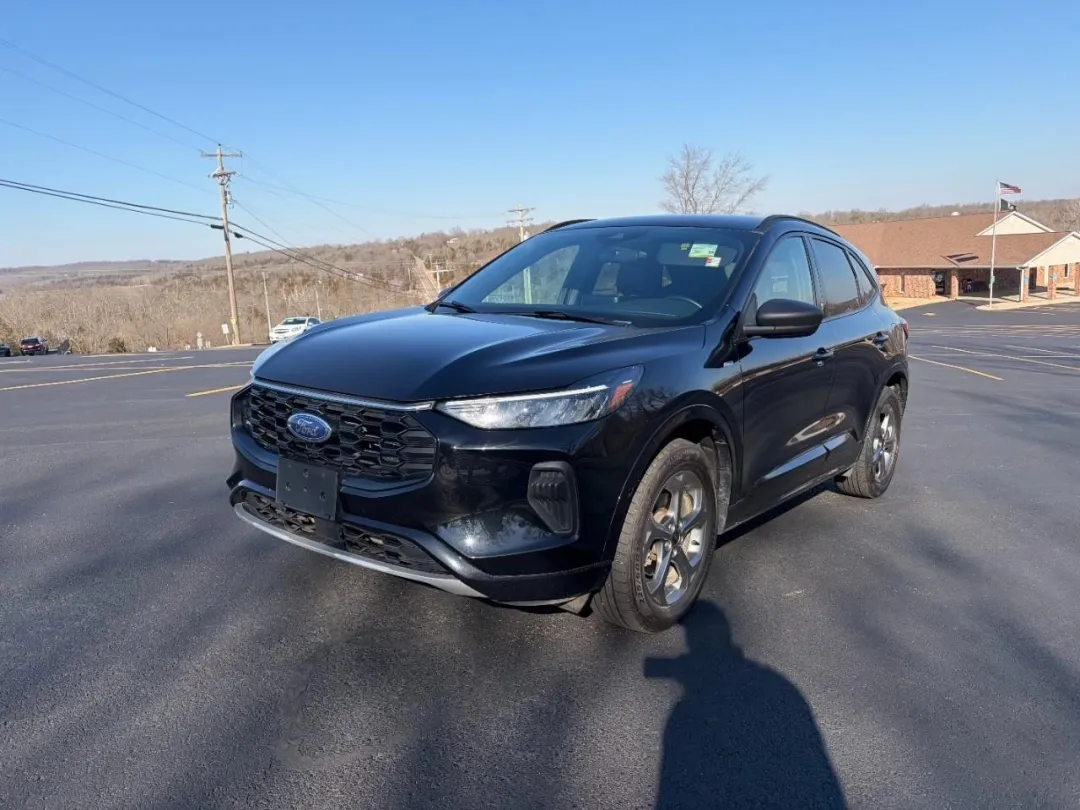2023 Ford Escape ST-Line