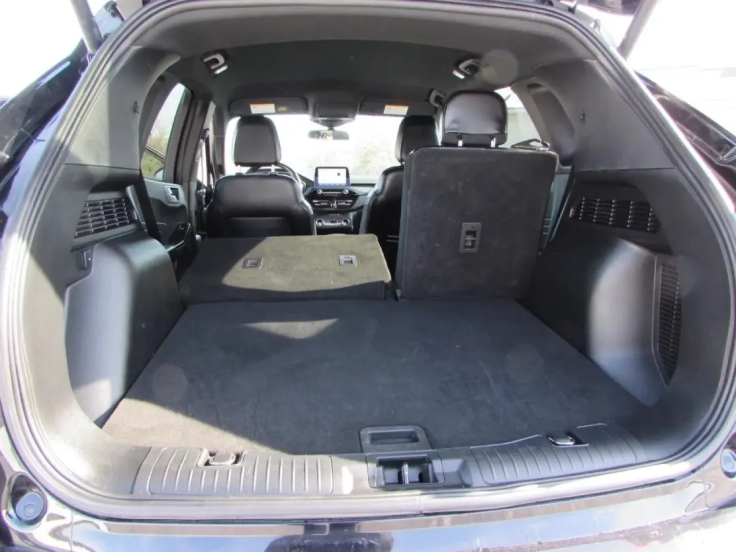 2023 /Ebony Ford Escape ST-Line (1FMCU9MN4PU) with an 1.5L L3 engine, Automatic transmission, located at 12836 Highway 21, De Soto, MO, 63020, (636) 337-7777, 38.151867, -90.575615 - **Unleash Your Adventurous Spirit with the 2023 Ford Escape ST-Line!**<br /> <br /> Are you ready to elevate your daily commute and weekend adventures? The 2023 Ford Escape ST-Line is your perfect companion, offering a blend of style, comfort, and practicality for anyone seeking an exciting lifestyl - Photo#29