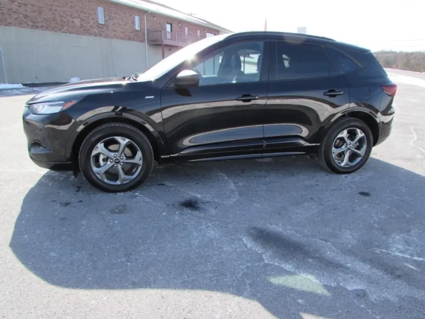 2023 /Ebony Ford Escape ST-Line (1FMCU9MN4PU) with an 1.5L L3 engine, Automatic transmission, located at 12836 Highway 21, De Soto, MO, 63020, (636) 337-7777, 38.151867, -90.575615 - **Unleash Your Adventurous Spirit with the 2023 Ford Escape ST-Line!**<br /> <br /> Are you ready to elevate your daily commute and weekend adventures? The 2023 Ford Escape ST-Line is your perfect companion, offering a blend of style, comfort, and practicality for anyone seeking an exciting lifestyl - Photo#3