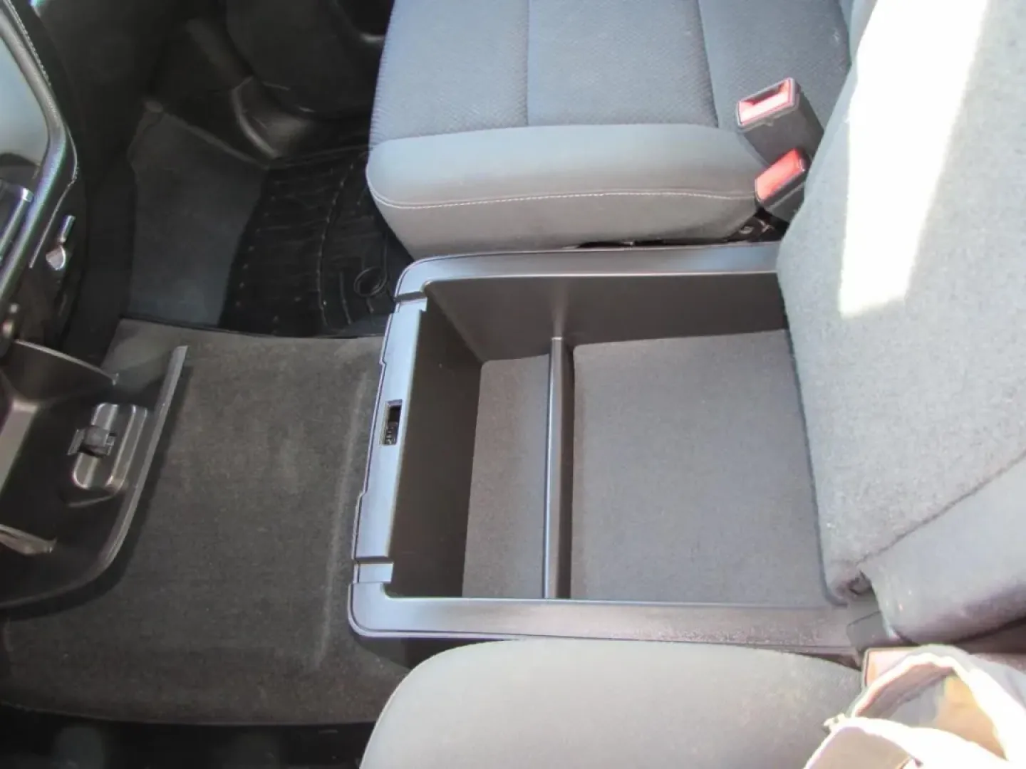 2015 /Black GMC Sierra 1500 SLE (1GTV2UECXFZ) with an Other engine, Automatic transmission, located at 12836 Highway 21, De Soto, MO, 63020, (636) 337-7777, 38.151867, -90.575615 - **Unleash Your Adventurous Spirit with the 2015 GMC Sierra 1500 Perfect for Weekend Warriors and Daily Commuters Alike!**<br /> <br /> Are you ready to elevate your driving experience? The 2015 GMC Sierra 1500 is more than just a truck; it's your ticket to adventure, family outings, and stress-free - Photo#23