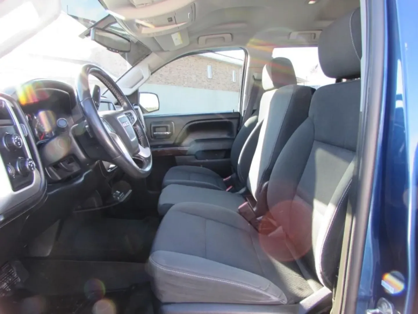 2015 /Black GMC Sierra 1500 SLE (1GTV2UECXFZ) with an Other engine, Automatic transmission, located at 12836 Highway 21, De Soto, MO, 63020, (636) 337-7777, 38.151867, -90.575615 - **Unleash Your Adventurous Spirit with the 2015 GMC Sierra 1500 Perfect for Weekend Warriors and Daily Commuters Alike!**<br /> <br /> Are you ready to elevate your driving experience? The 2015 GMC Sierra 1500 is more than just a truck; it's your ticket to adventure, family outings, and stress-free - Photo#25