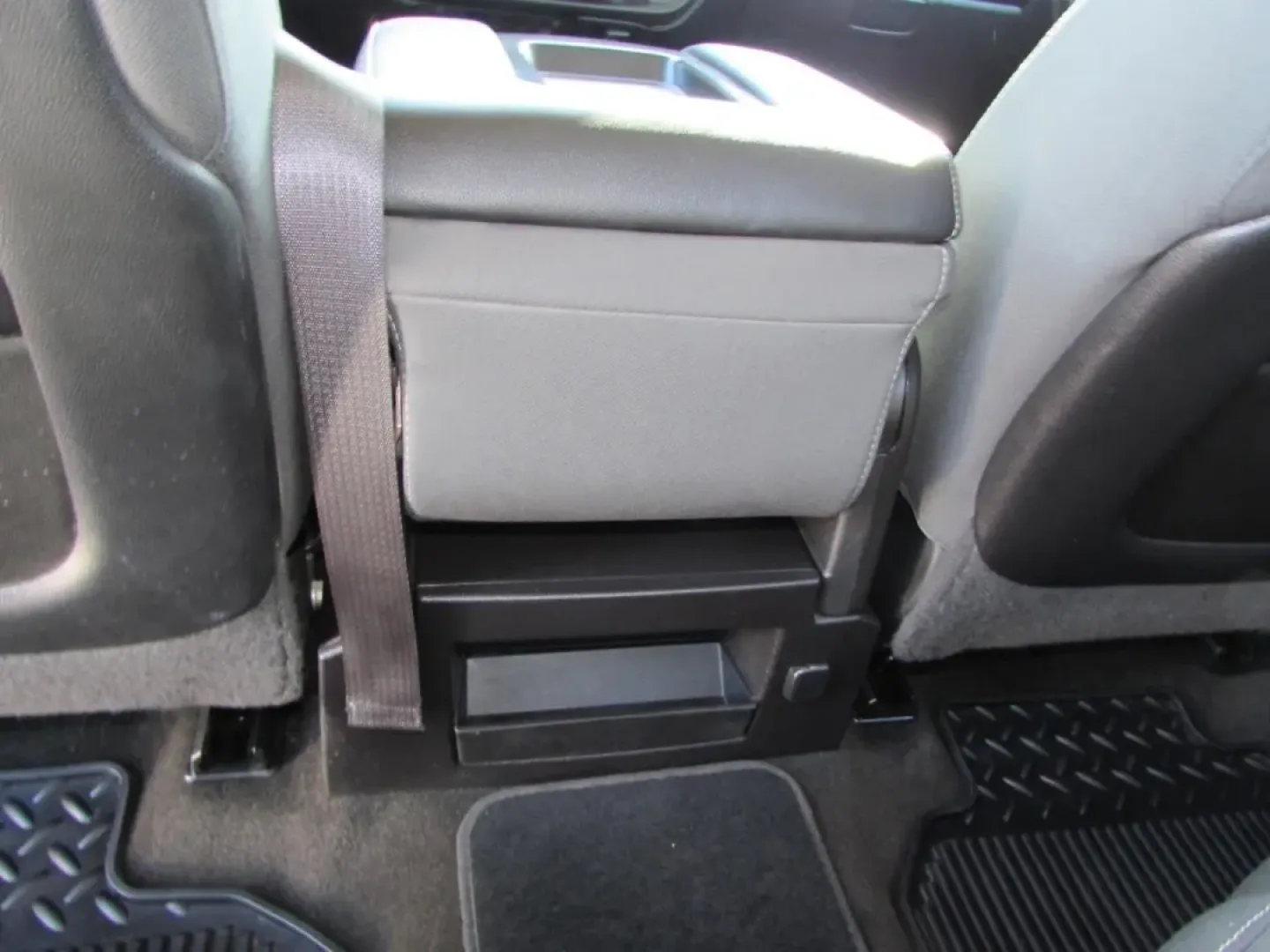 2015 /Black GMC Sierra 1500 SLE (1GTV2UECXFZ) with an Other engine, Automatic transmission, located at 12836 Highway 21, De Soto, MO, 63020, (636) 337-7777, 38.151867, -90.575615 - **Unleash Your Adventurous Spirit with the 2015 GMC Sierra 1500 Perfect for Weekend Warriors and Daily Commuters Alike!**<br /> <br /> Are you ready to elevate your driving experience? The 2015 GMC Sierra 1500 is more than just a truck; it's your ticket to adventure, family outings, and stress-free - Photo#29